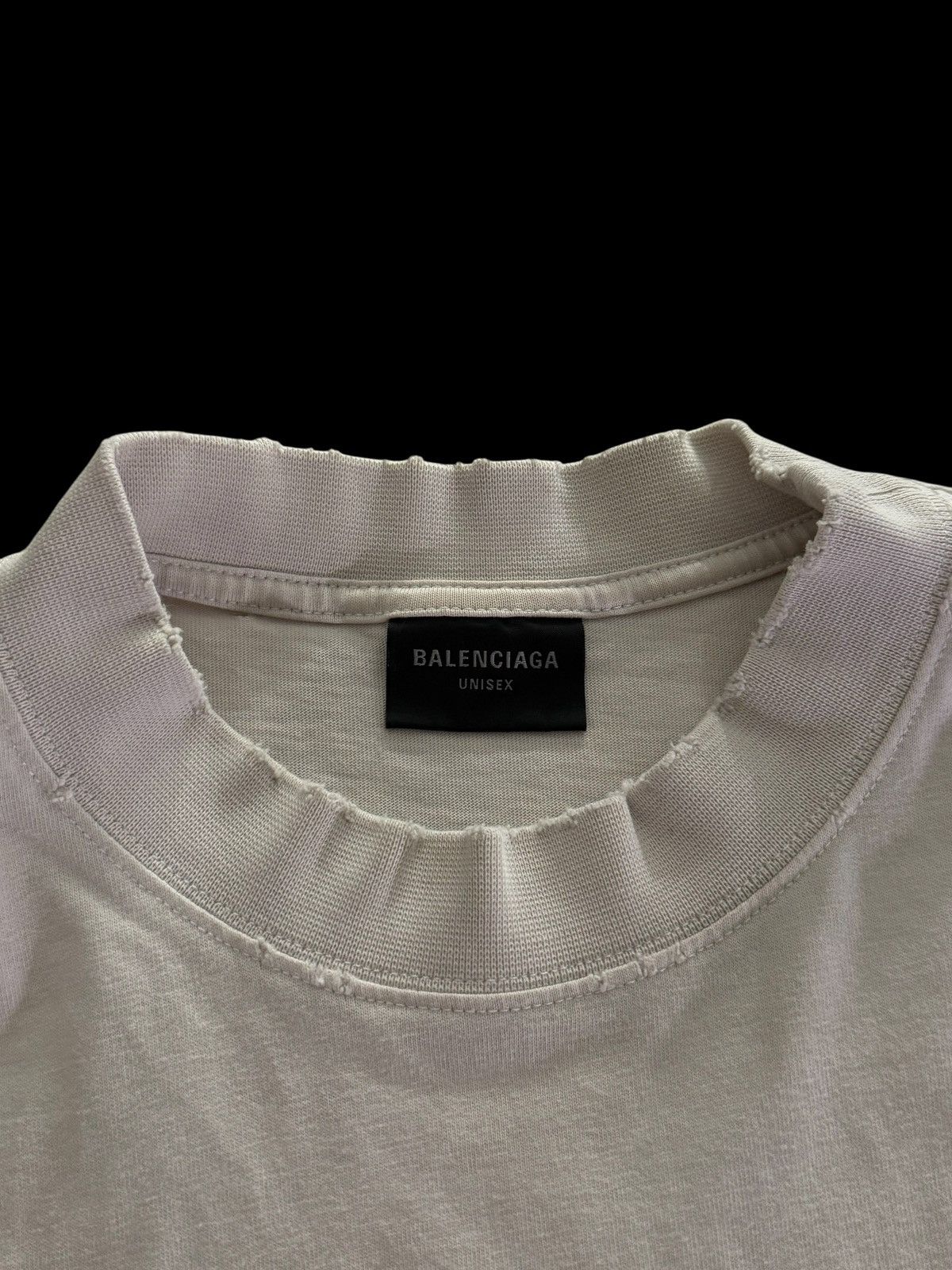 Balenciaga Balenciaga Stencil Logo Distressed T-shirt Size US M / EU 48-50 / 2 - 3 Thumbnail
