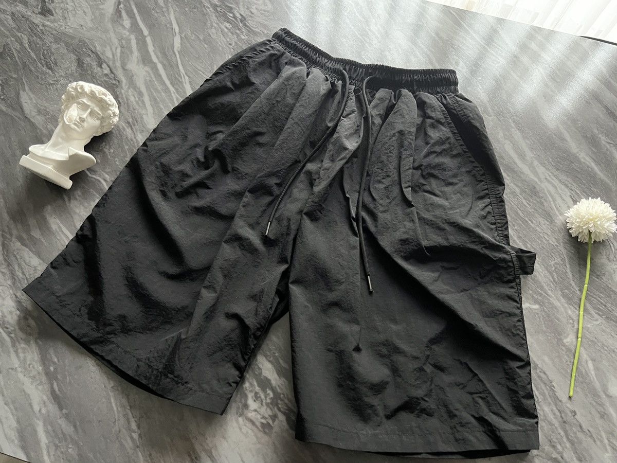 Other Glamour : Five Pocket Short Black Size US 34 / EU 50 - 3 Thumbnail
