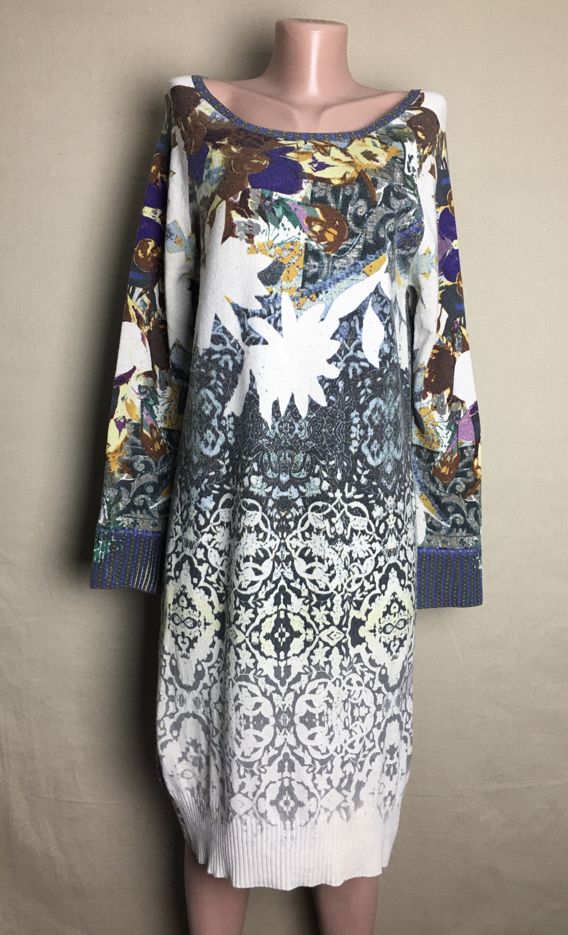 Etro ETRO Milano Wool Cashmere Floral Dress IT 42 Size M / US 6-8 / IT 42-44 - 1 Thumbnail