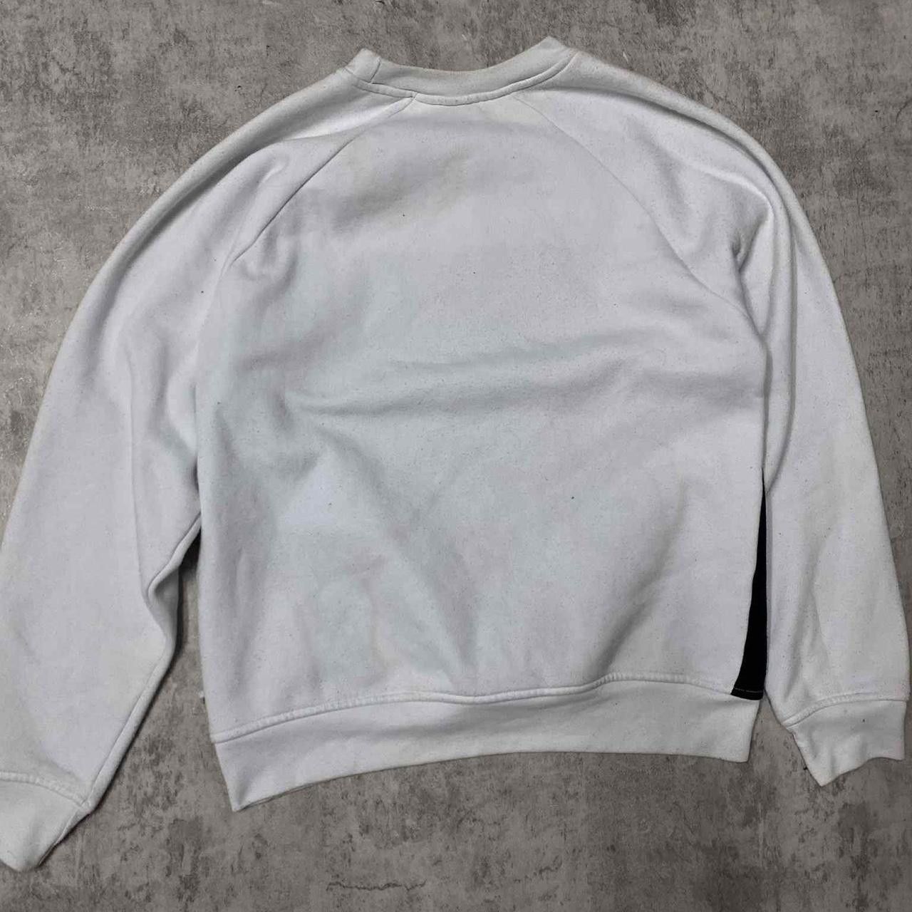 Other White and blue sweatshirt with a retro vibe Size US XL / EU 56 / 4 - 5 Thumbnail