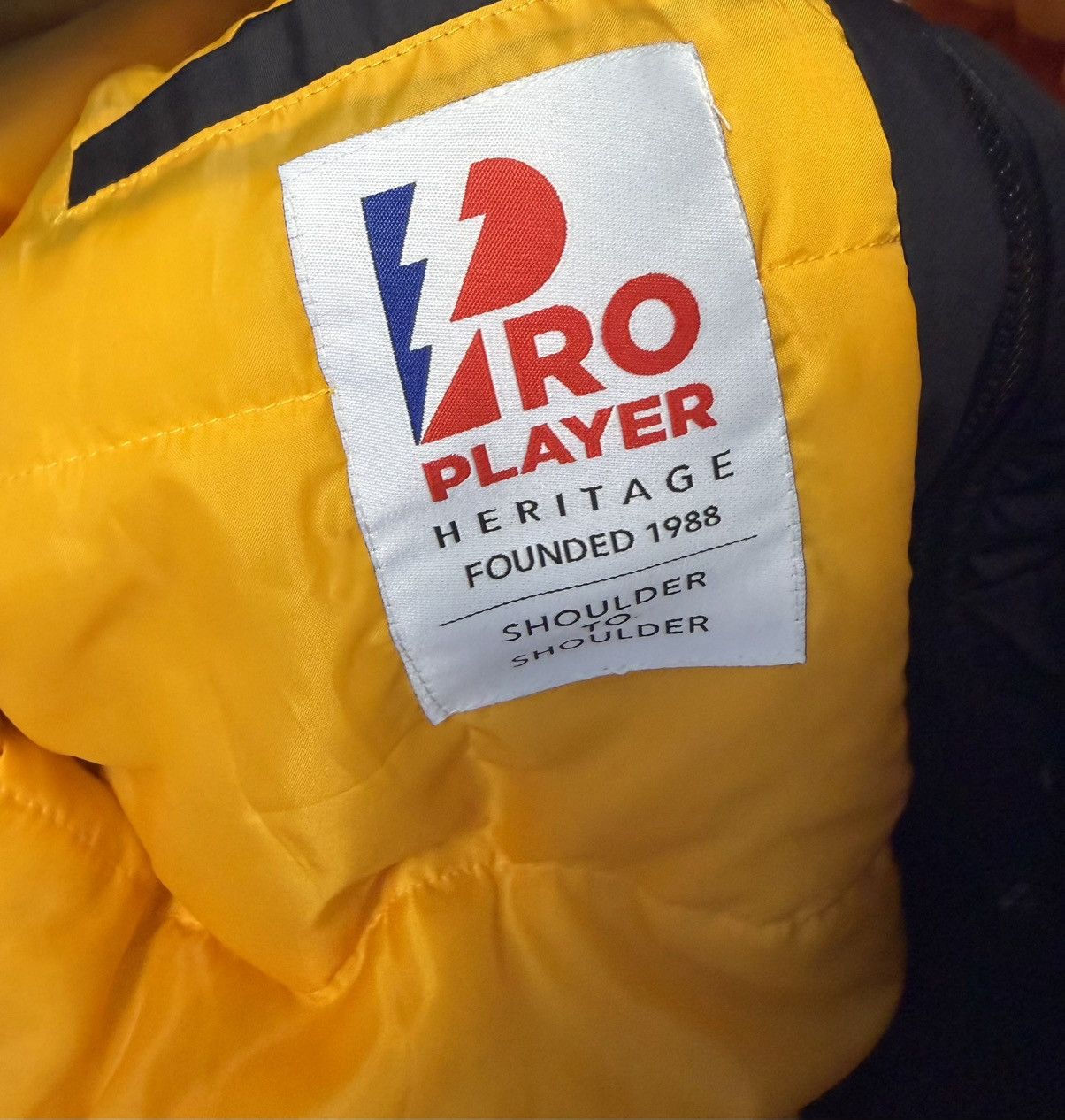 Pro Player NFL Pittsburgh Steelers Script Puffer Hooded Jacket VTG 90 Size US XL / EU 56 / 4 - 4 Thumbnail