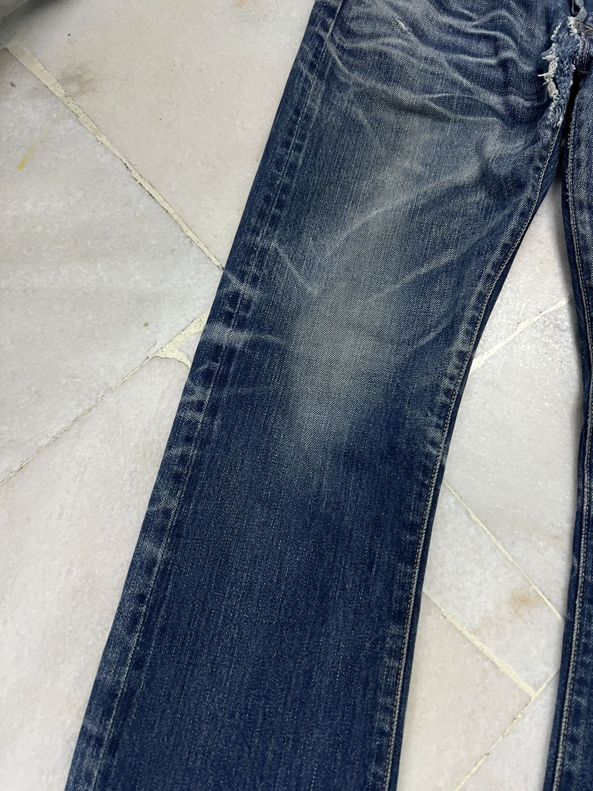 Japanese Brand Vintage Kuro Graphite Distressed Selvedge Jean Japan Size US 30 / EU 46 - 6 Thumbnail