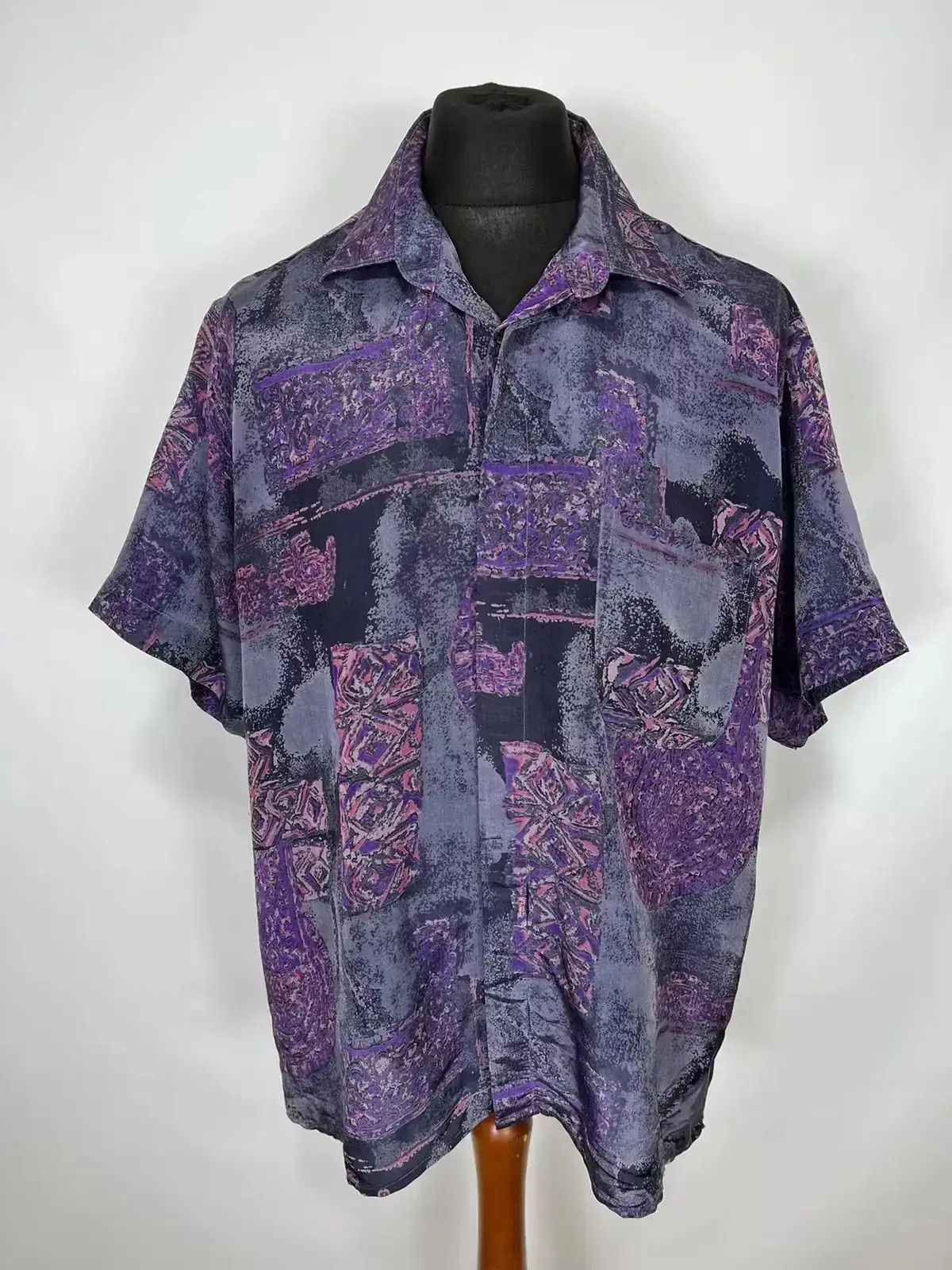 Vintage Vintage crazy shirt silk 80’s Size US XL / EU 56 / 4 - 1 Thumbnail