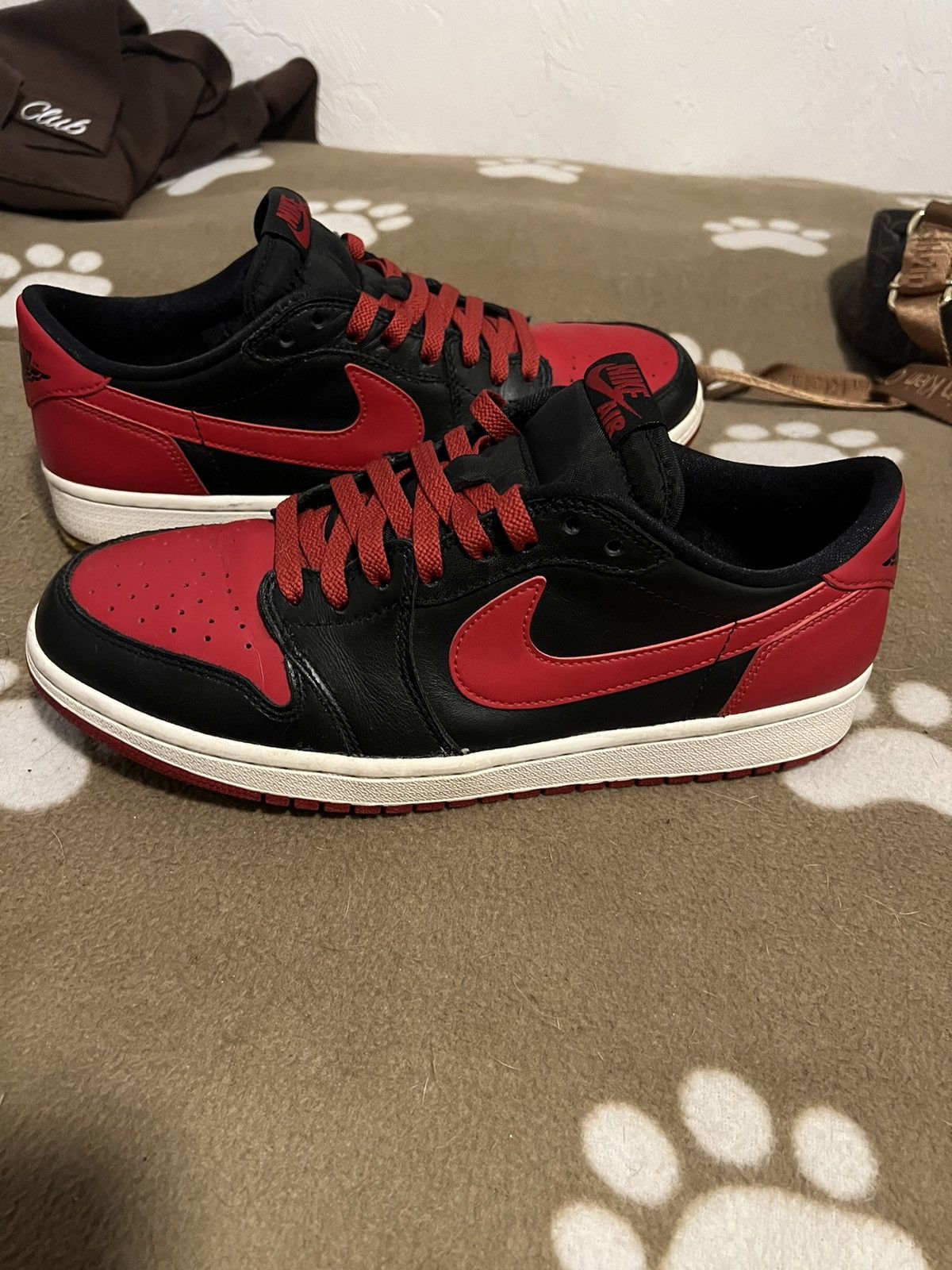 Jordan Brand Jordan 1 bred low OG 2015 Size US 10 / EU 43 - 1 Thumbnail