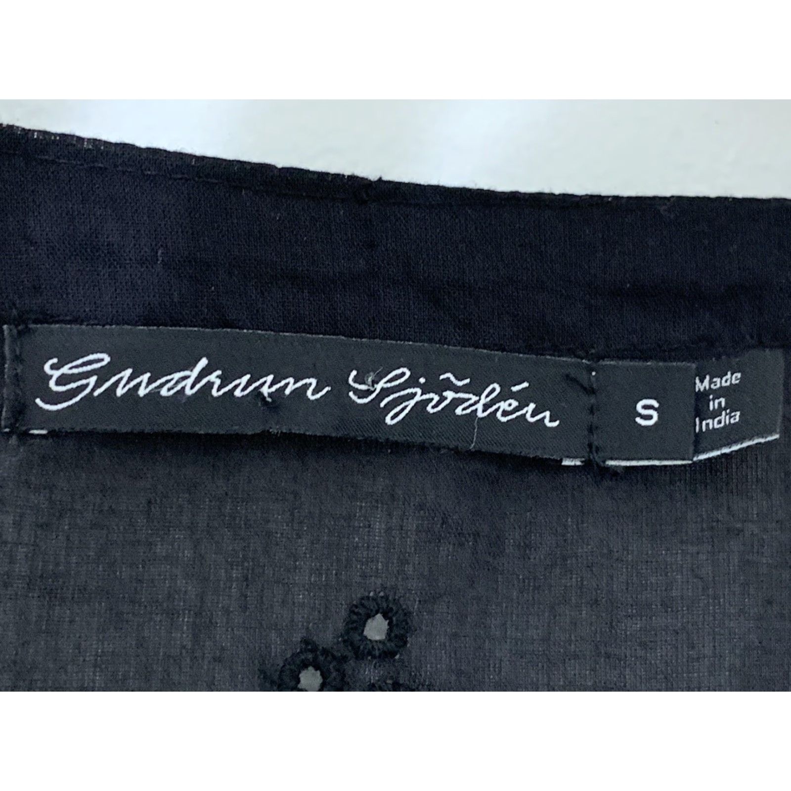 Vintage VINTAGE Gudrun Sjöden Cardigan Jacket Women Sz S Black Embroidered Organic Cotton Lagenlook Buttoned 100% Cotton Womens Size S / US 4 / IT 40 - 5 Thumbnail