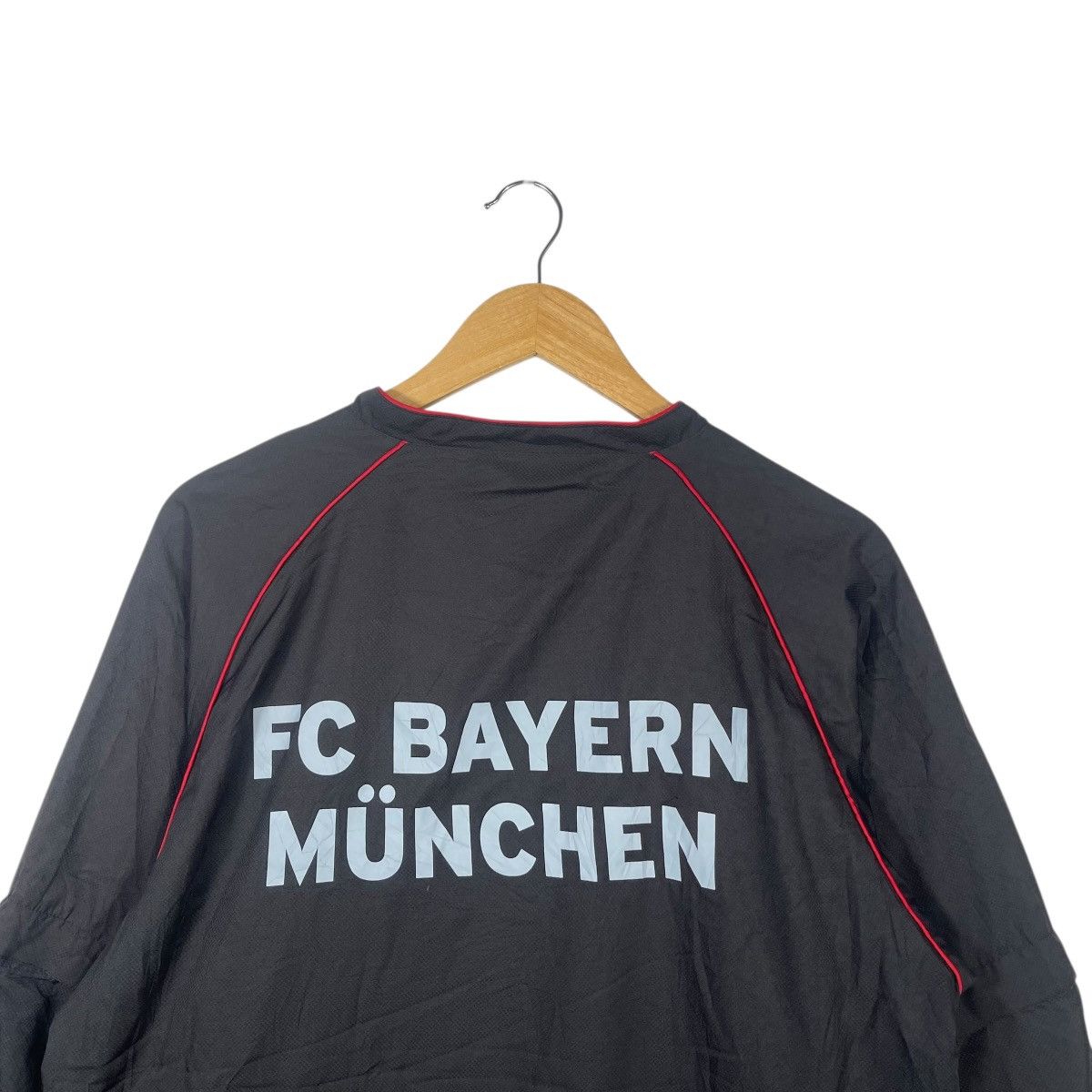 Vintage FC Bayern Munich Quarter Zip Pullover Jacket Black Red Size US L / EU 52-54 / 3 - 5 Thumbnail