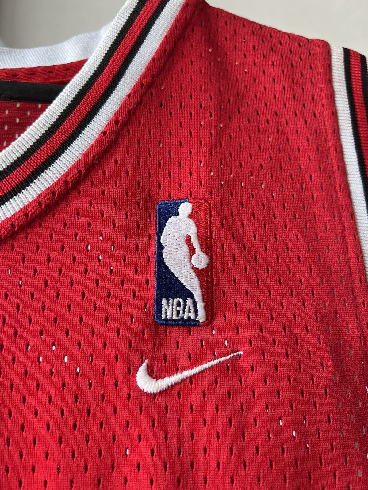 NBA 90’S NBA CHICAGO BULLS #23 JORDAN VINTAGE BASKETBALL JERSEY Size US L / EU 52-54 / 3 - 5 Thumbnail