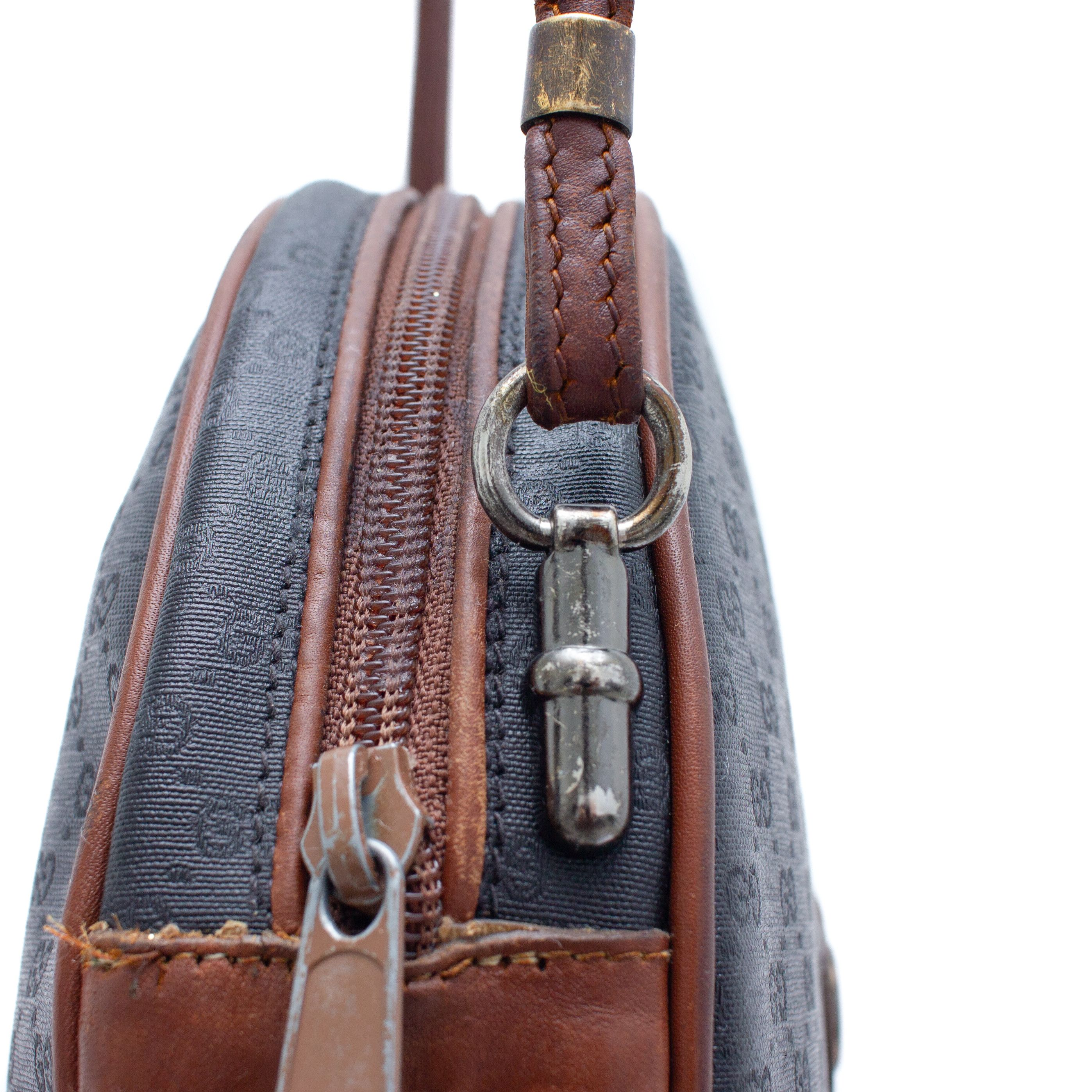 Gucci × Vintage GUCCI Vintage Shoulder/Crosbody Round Bag Black Monogram Size ONE SIZE - 6 Thumbnail