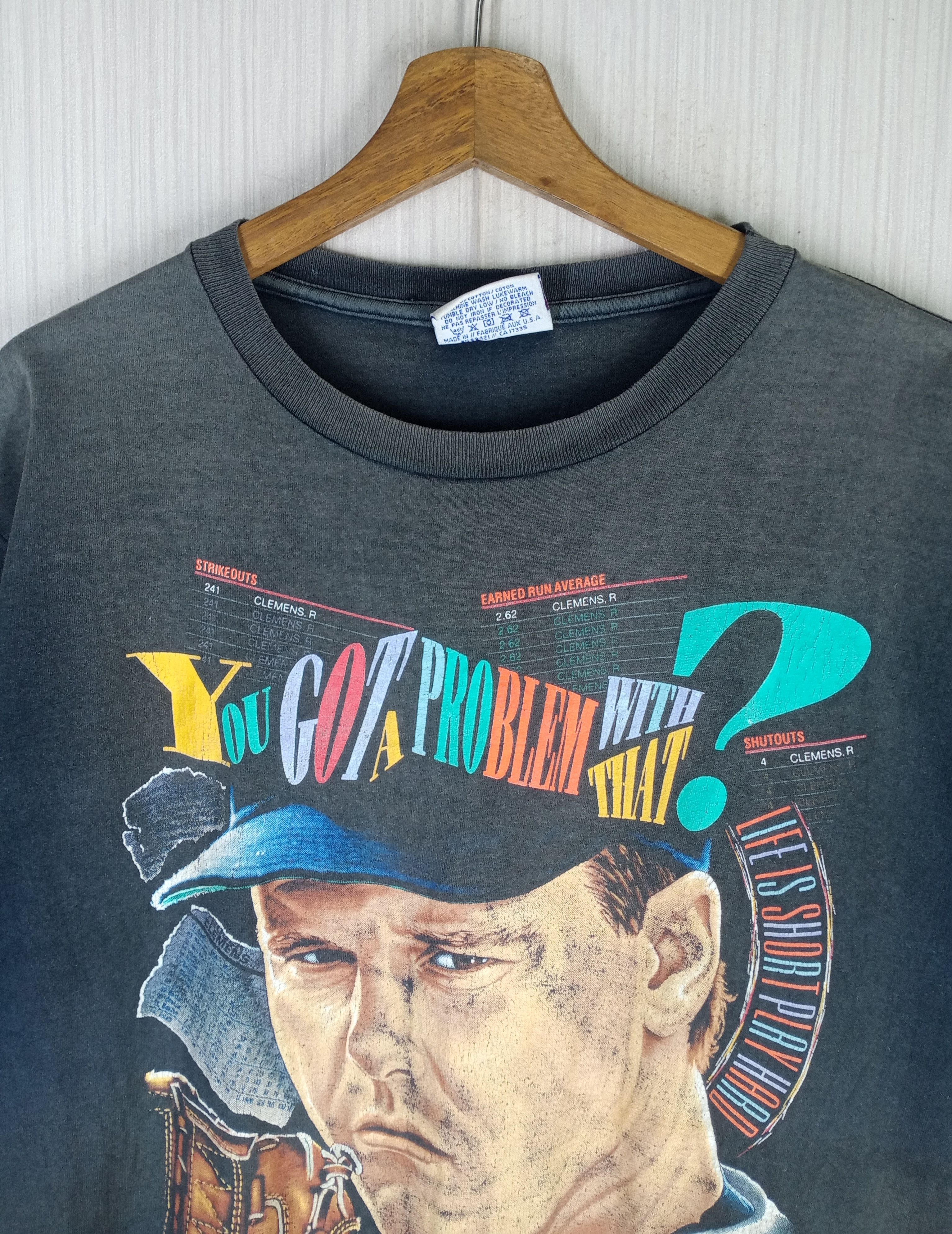 MLB × New York Yankees × Reebok Rare Vintage Distressed Roger Clemens Tshirt Size US L / EU 52-54 / 3 - 5 Thumbnail