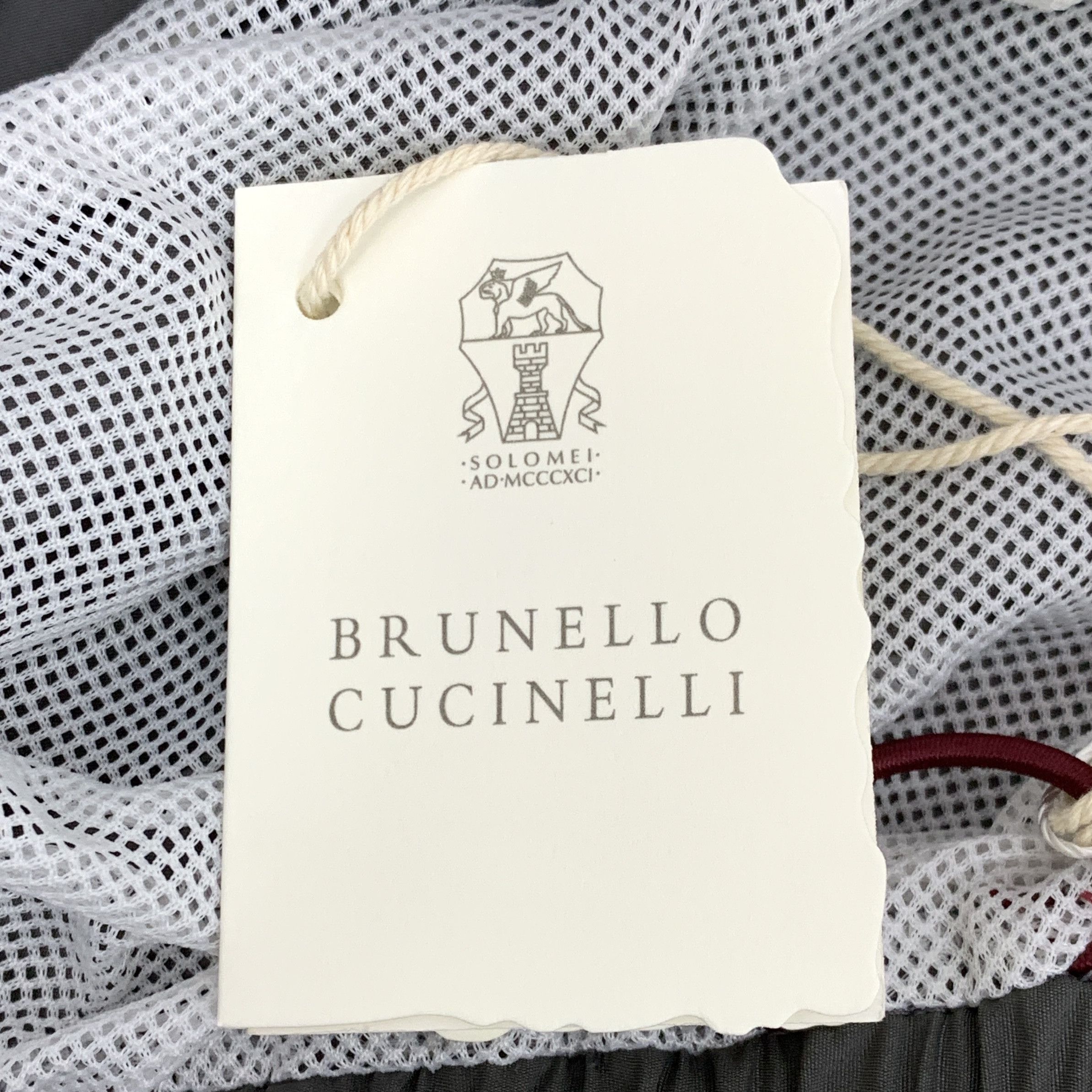 Brunello Cucinelli Brunello Cucinelli Logo Drawstring Shorts Dark Grey (XL) Size US 34 / EU 50 - 8 Thumbnail