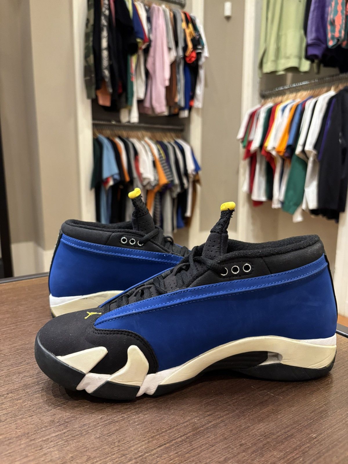 Jordan Brand Jordan 14 Retro Low Laney (2015) Size US 8.5 / EU 41-42 - 3 Thumbnail