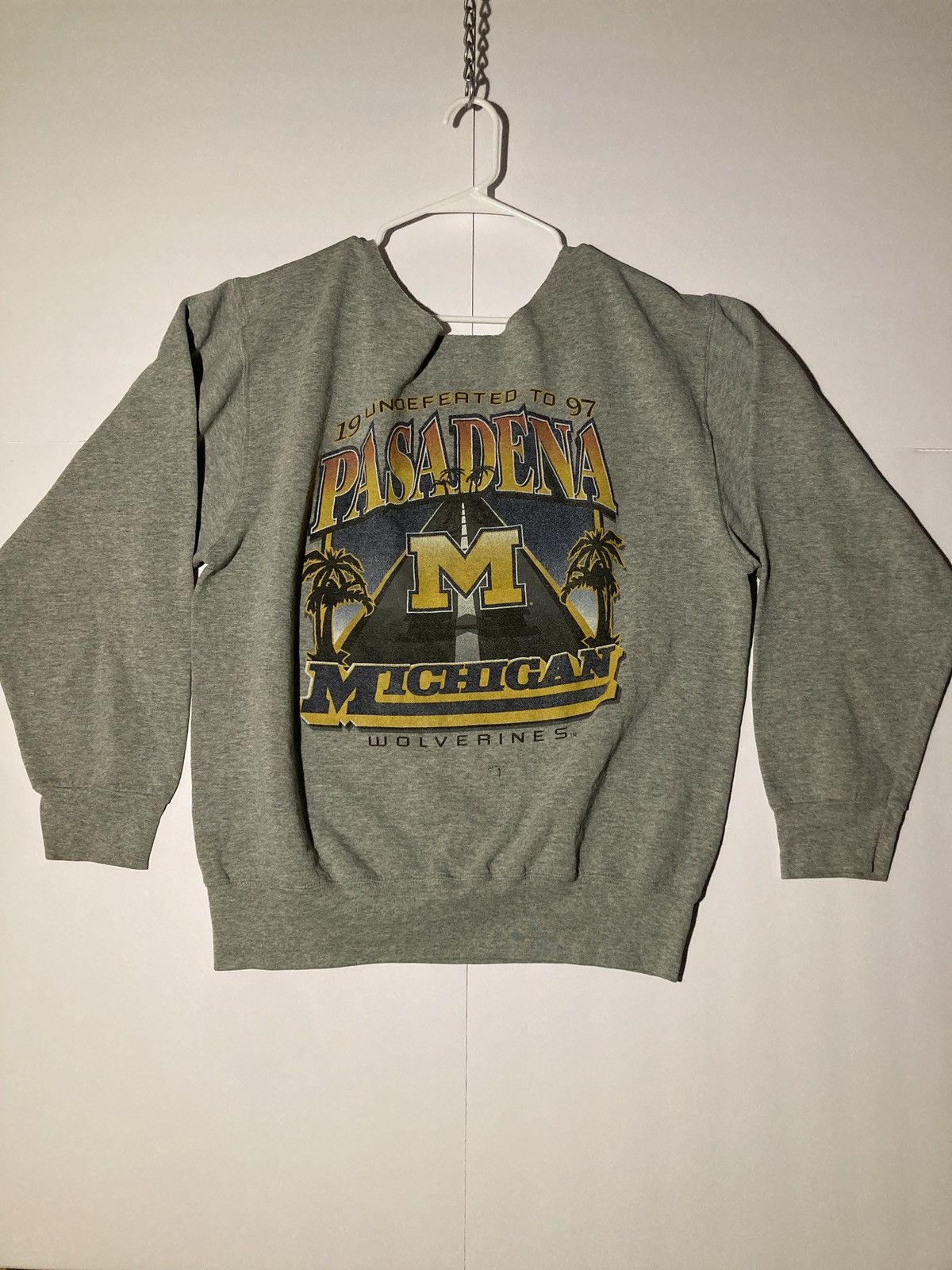 Other × Vintage Vintage Michigan Wolverines Pasadena Undefeated Cut Sweater Size L / US 10 / IT 46 - 1 Thumbnail