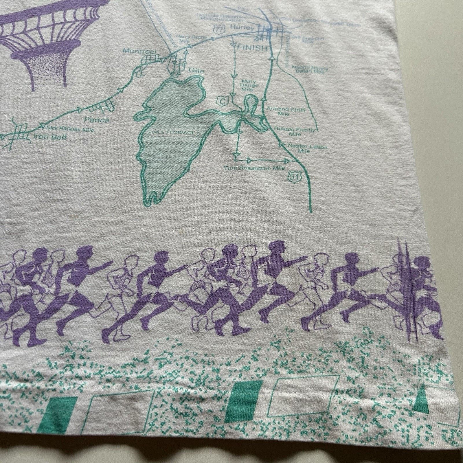 Fruit Of The Loom Vintage Marathon All Over Print T Shirt Medium 90s Art Rare Size US M / EU 48-50 / 2 - 3 Thumbnail