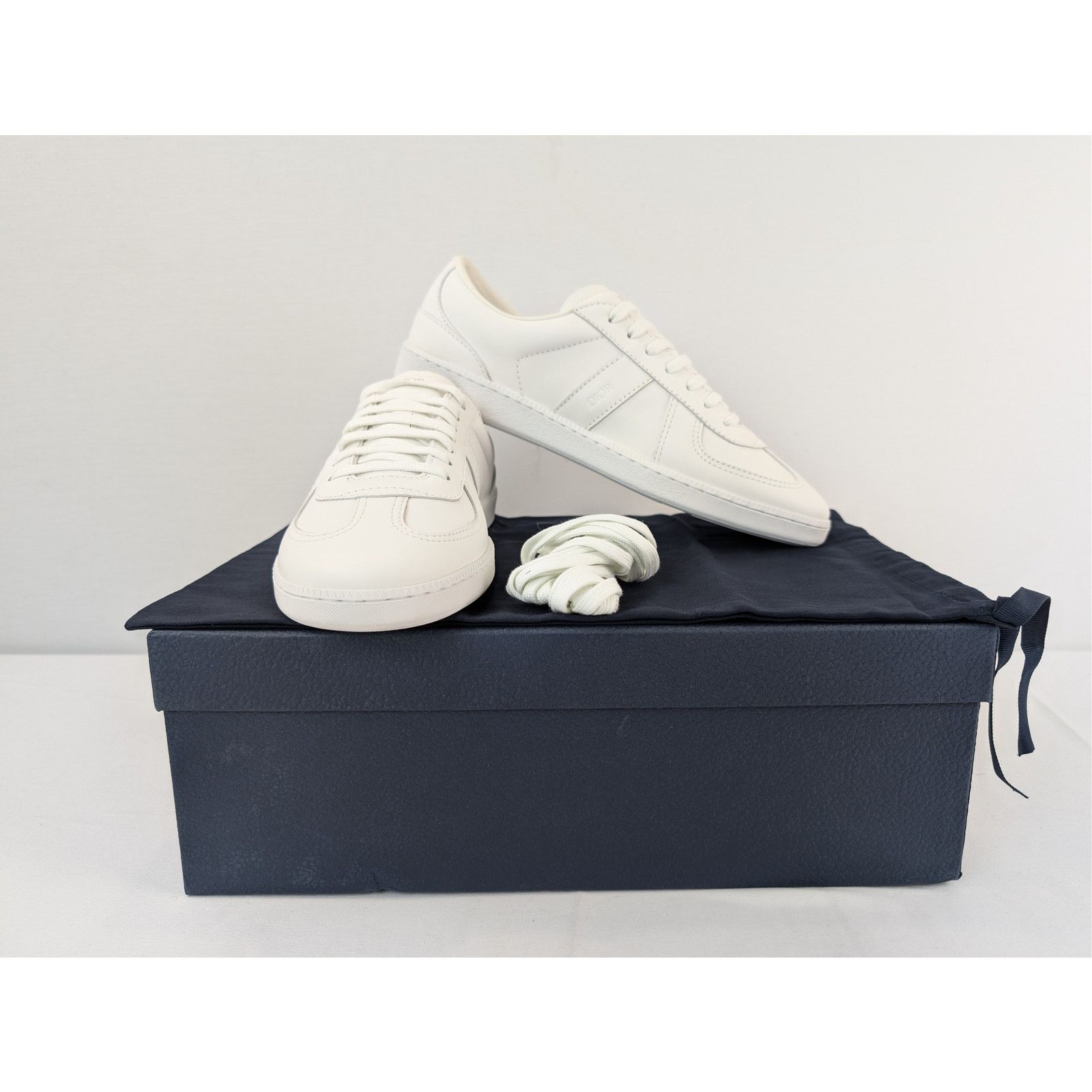 Dior o1rshd1 Low-Top Sneakers in White Size US 10 / EU 43 - 18 Thumbnail