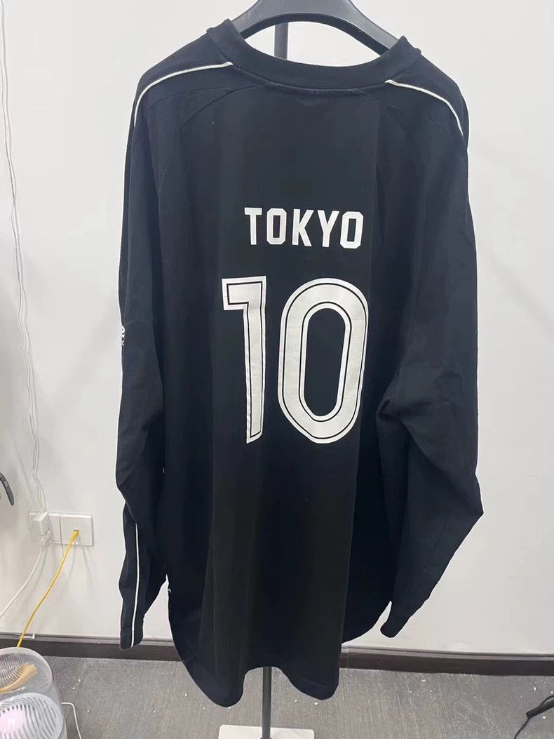 Balenciaga Balenciaga Manchester United Football Tokyo Limited Long S Size US XXL / EU 58 / 5 - 2 Thumbnail