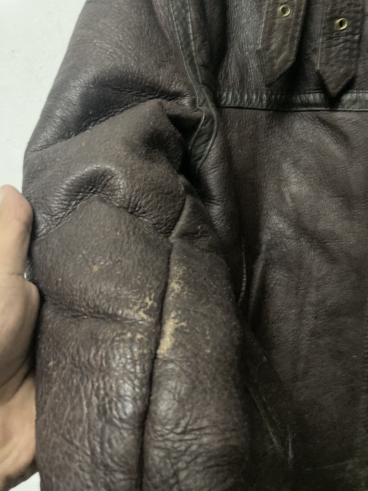 Leather Vintage U.S Army Aviation B-3 Leather Jacket Made in Uruguay Size US L / EU 52-54 / 3 - 11 Thumbnail