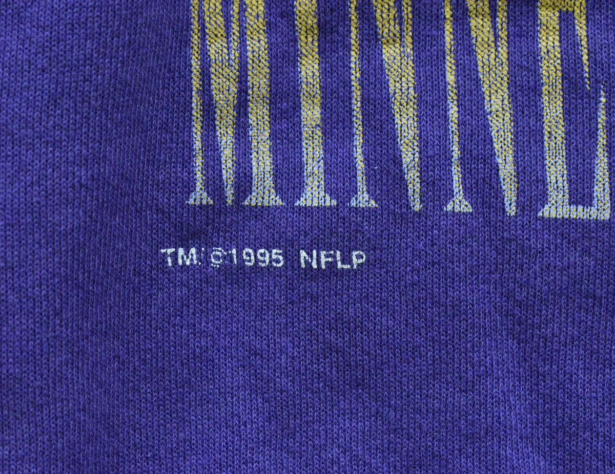 Logo 7 × NFL × Vintage Vintage ‘93 Minnesota Vikings NFL Logo 7 Sweatshirt (XXL) Size US XXL / EU 58 / 5 - 7 Thumbnail