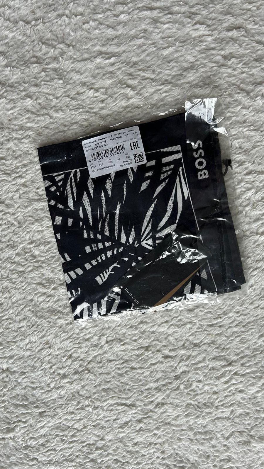 Hugo Boss Hugo Boss Graphic Scarf (New) Size ONE SIZE - 2 Thumbnail