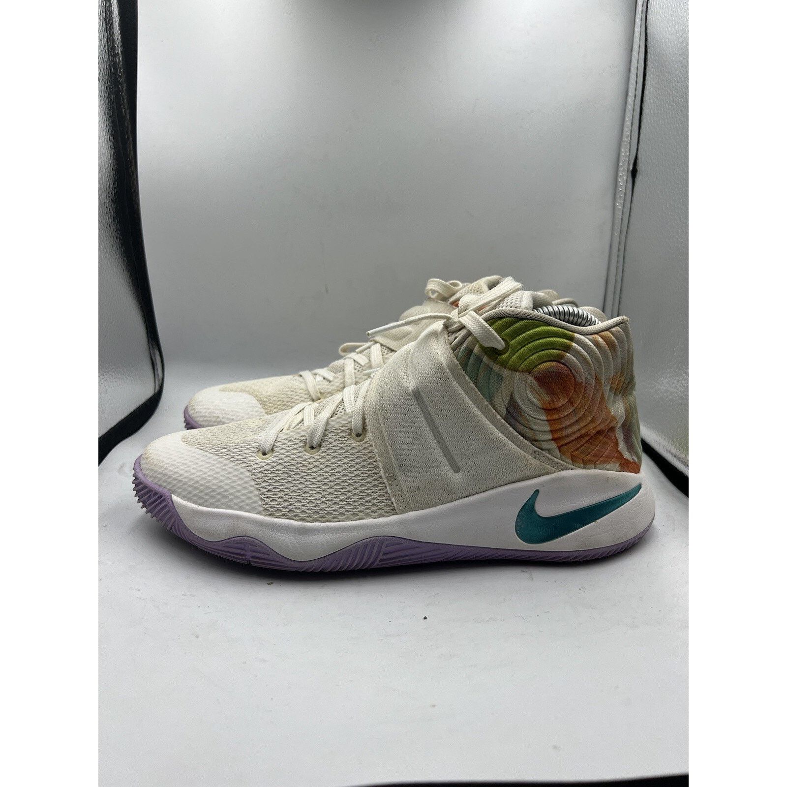 Nike Nike Kyrie 2 GS Easter White Jade Lilac Spring Mens 7Y Size US 7 / EU 40 - 1 Thumbnail