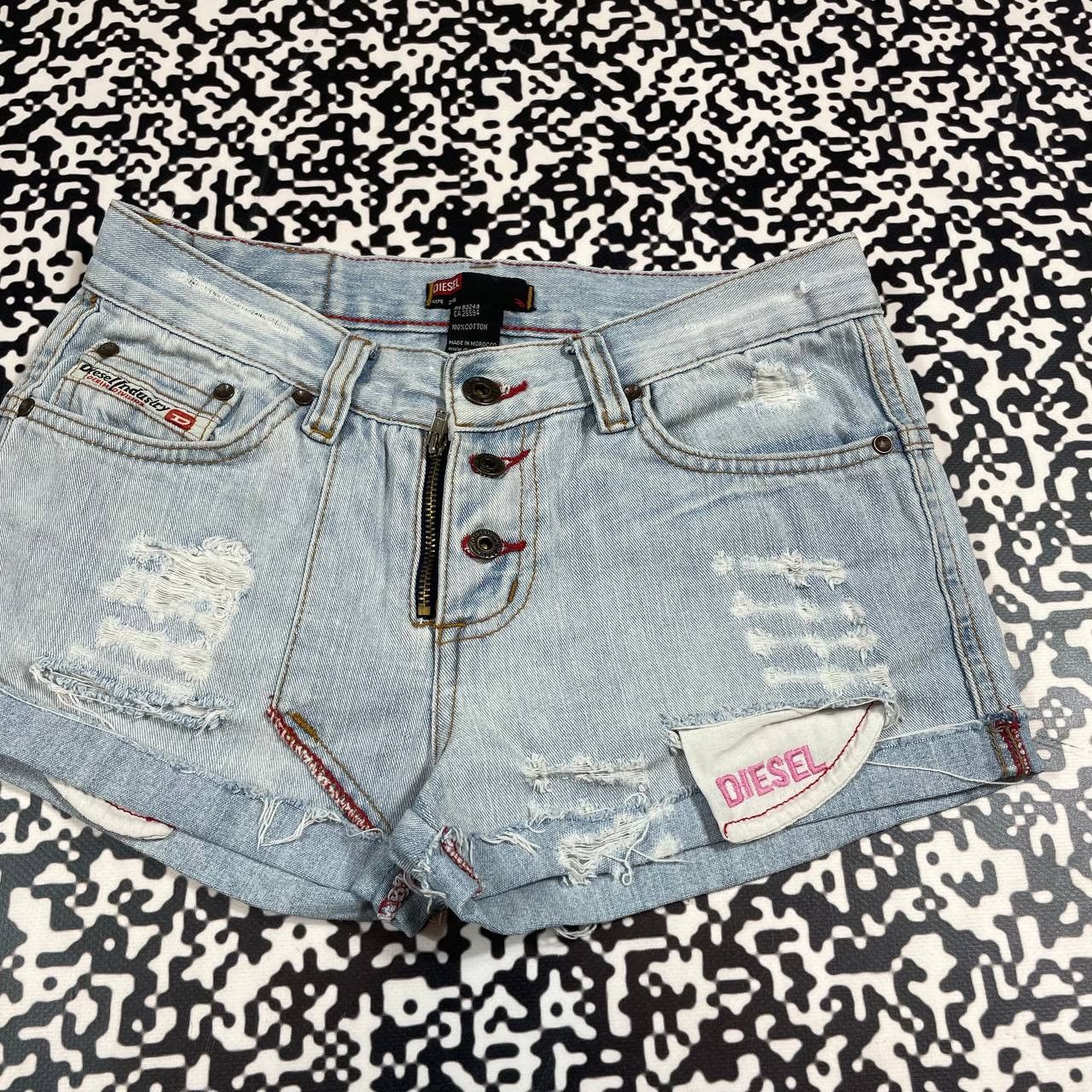 Diesel Vintage Y2K Diesel Distressed Style Mini Shorts 90s Style Size 28" / US 6 / IT 42 - 4 Thumbnail