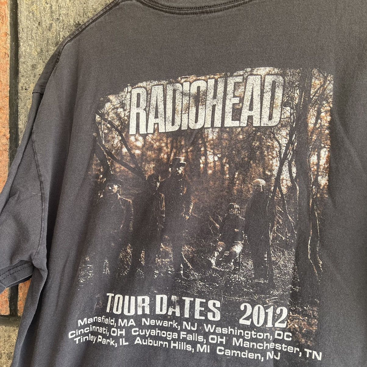 Band Tees × Vintage 2012 Radiohead King of Limbs Parking Lot Band Tour Tee Shirt Size US L / EU 52-54 / 3 - 1 Thumbnail