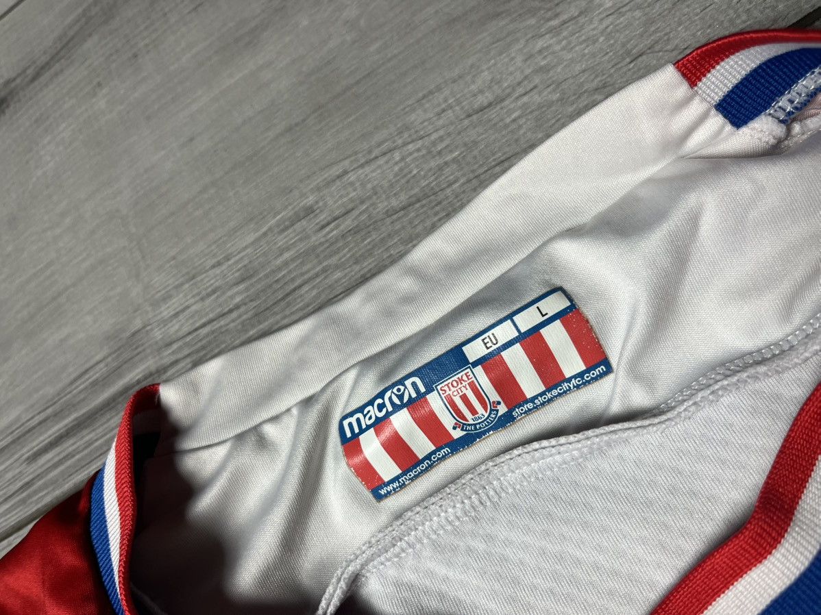 Macron STOKE CITY ENGLAND 2017/18 HOME FOOTBALL SHIRT JERSEY MACRON Size US L / EU 52-54 / 3 - 4 Thumbnail