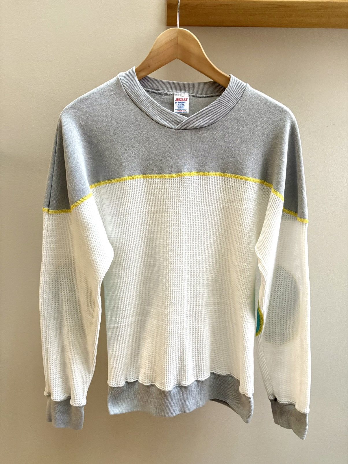 Jerzees Jerzees VTG 70/80s colorblock waffle knit longsleeve shirt Size S / US 4 / IT 40 - 1 Thumbnail