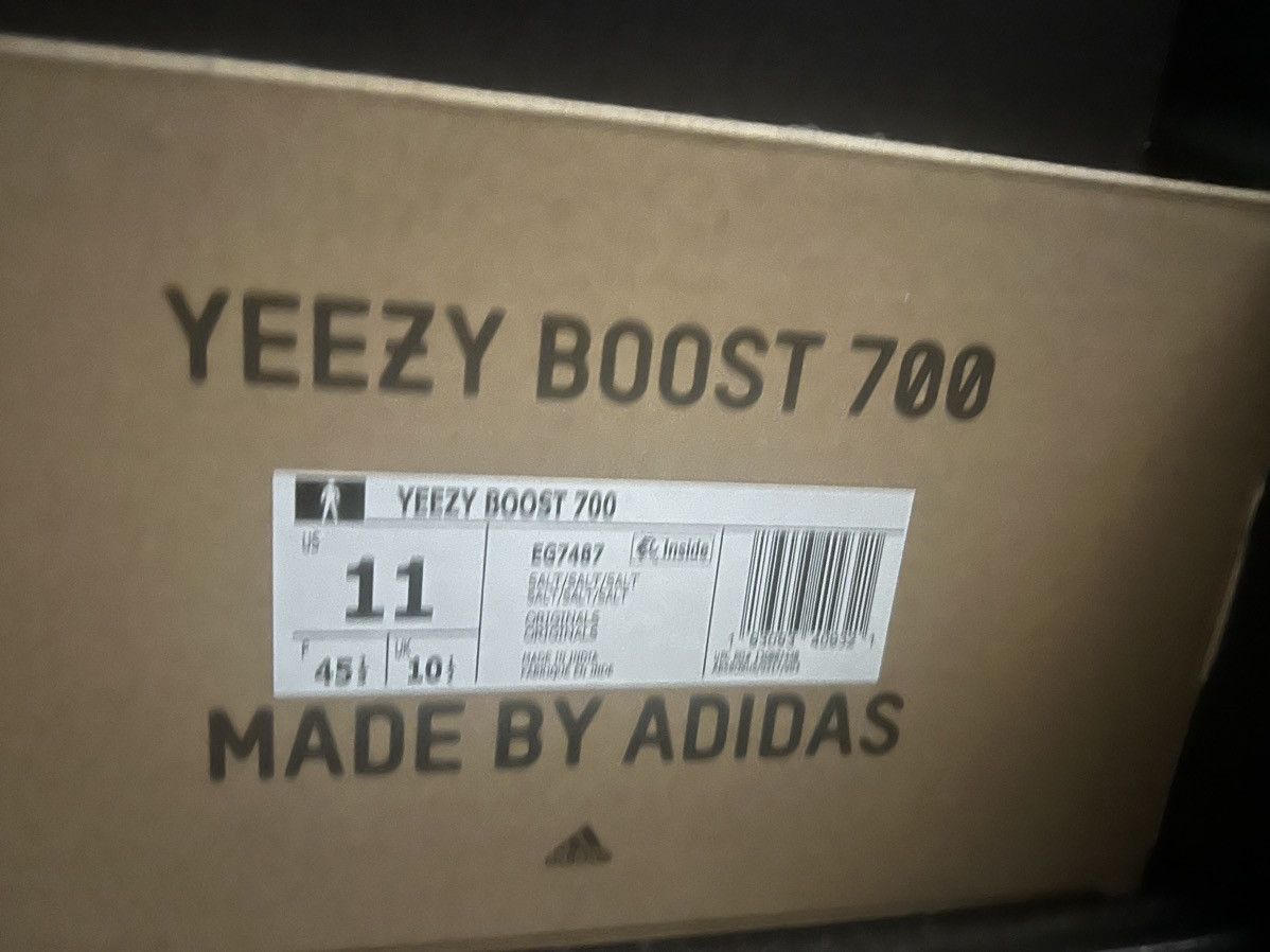Yeezy Yeezy boost 700 Size US 11 / EU 44 - 4 Thumbnail
