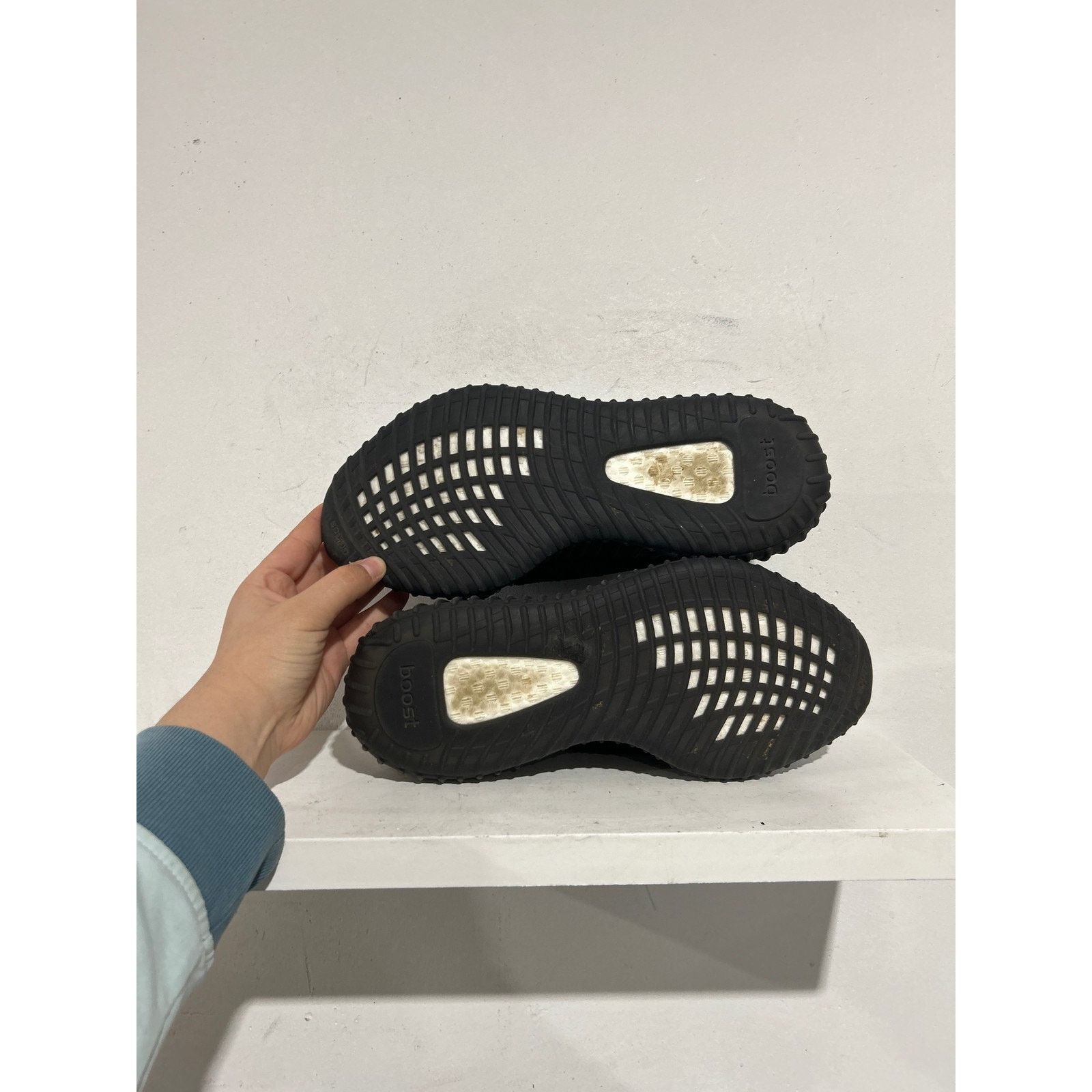 Adidas ADIDAS YEEZY BOOST 350 V2 'BLACK RED' SIZE 8.5 PREOWNED Size US 8.5 / EU 41-42 - 8 Thumbnail