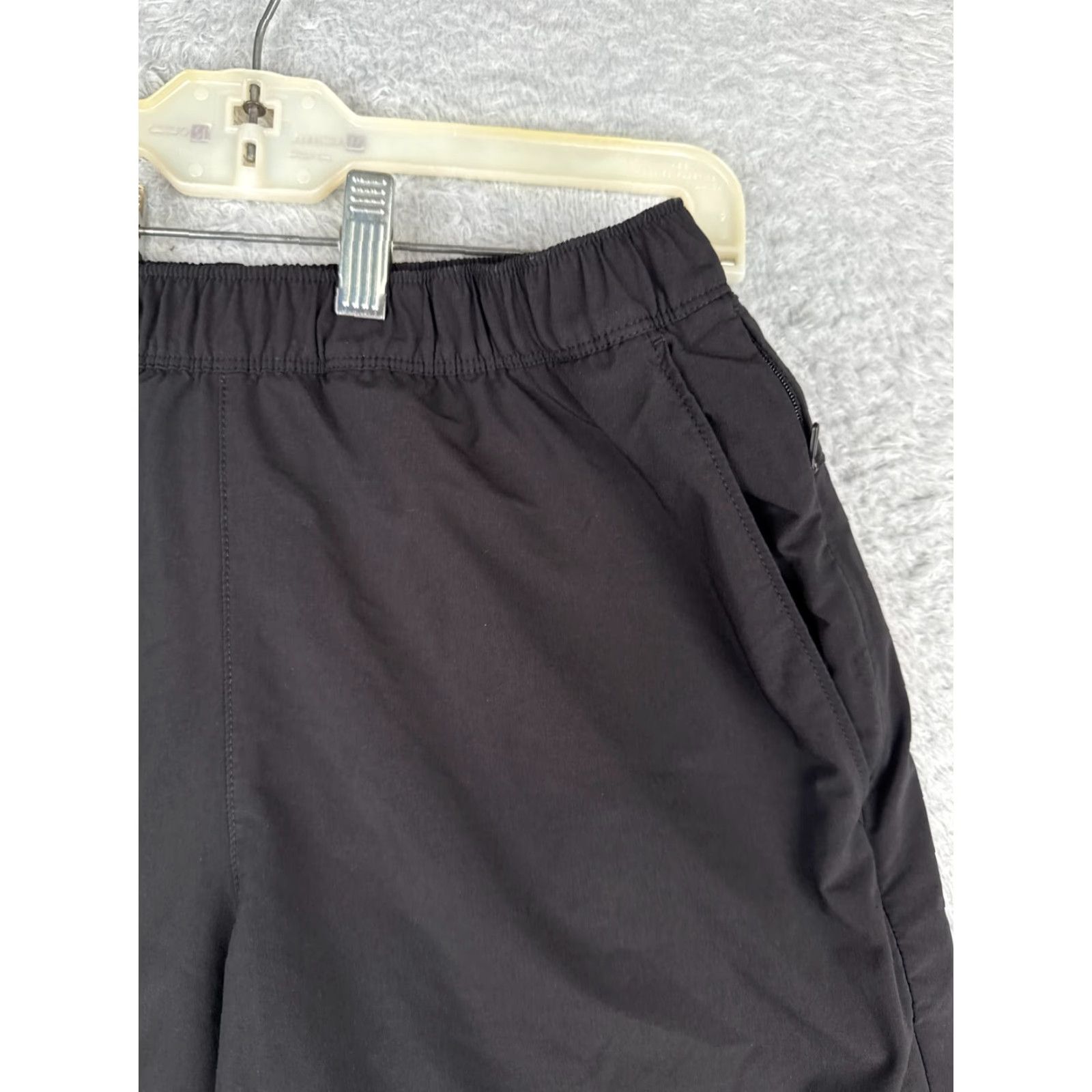 Vintage Columbia Women's Skort Small Black Nylon Shorts Omni-Shield Hiking Activewear Size 28" / US 6 / IT 42 - 5 Thumbnail