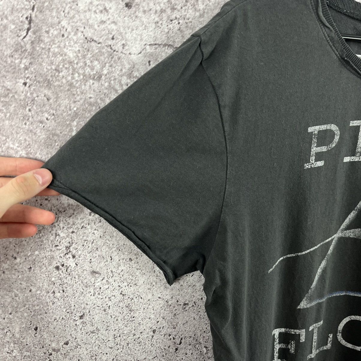 Band Tees Vtg Pink Floyd 2010 Rock T-Shirt Distressed Big Logo Size XL Size US XL / EU 56 / 4 - 5 Thumbnail