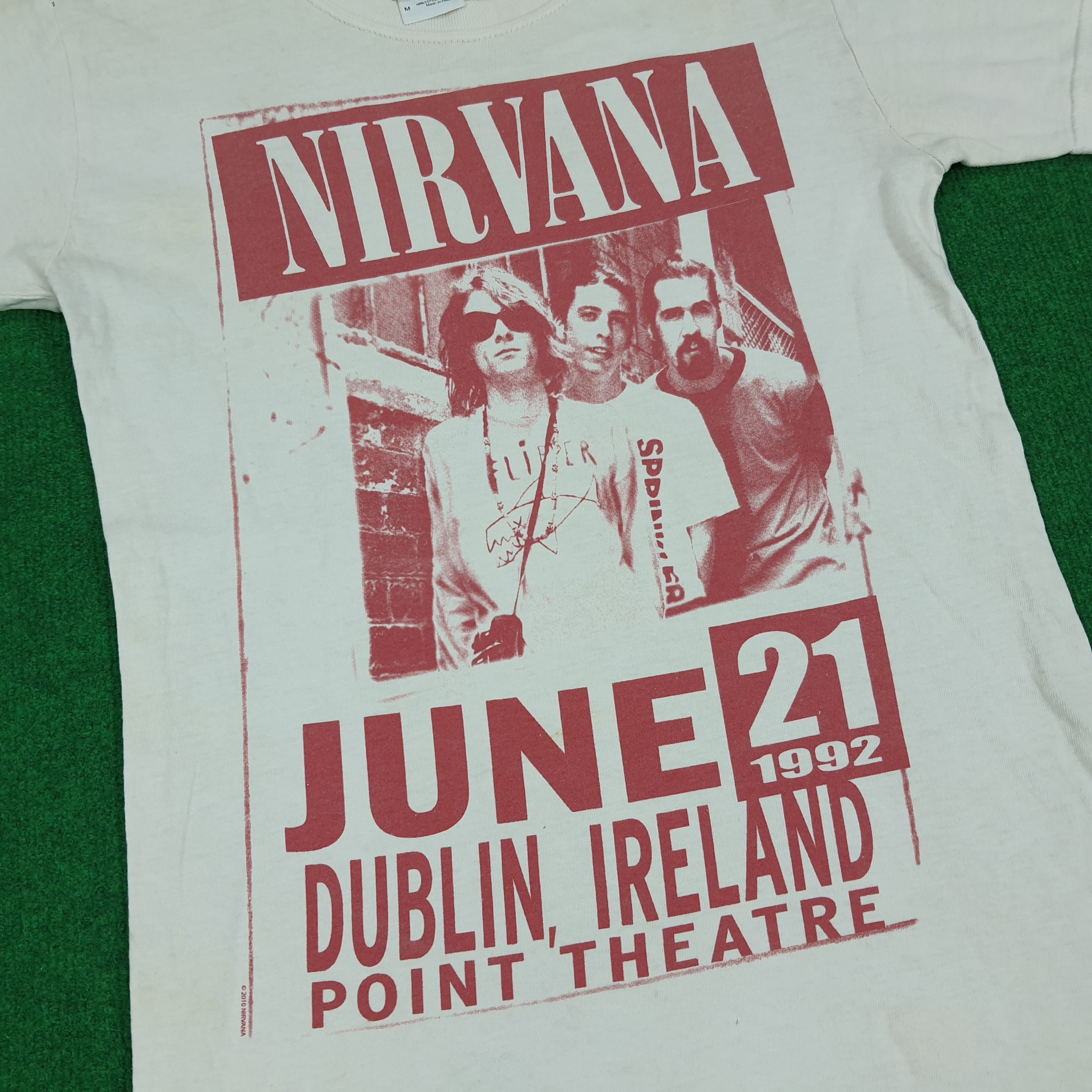 Band Tees × Vintage Vintage NIRVANA American Rock Band Tshirt Size US S / EU 44-46 / 1 - 2 Thumbnail