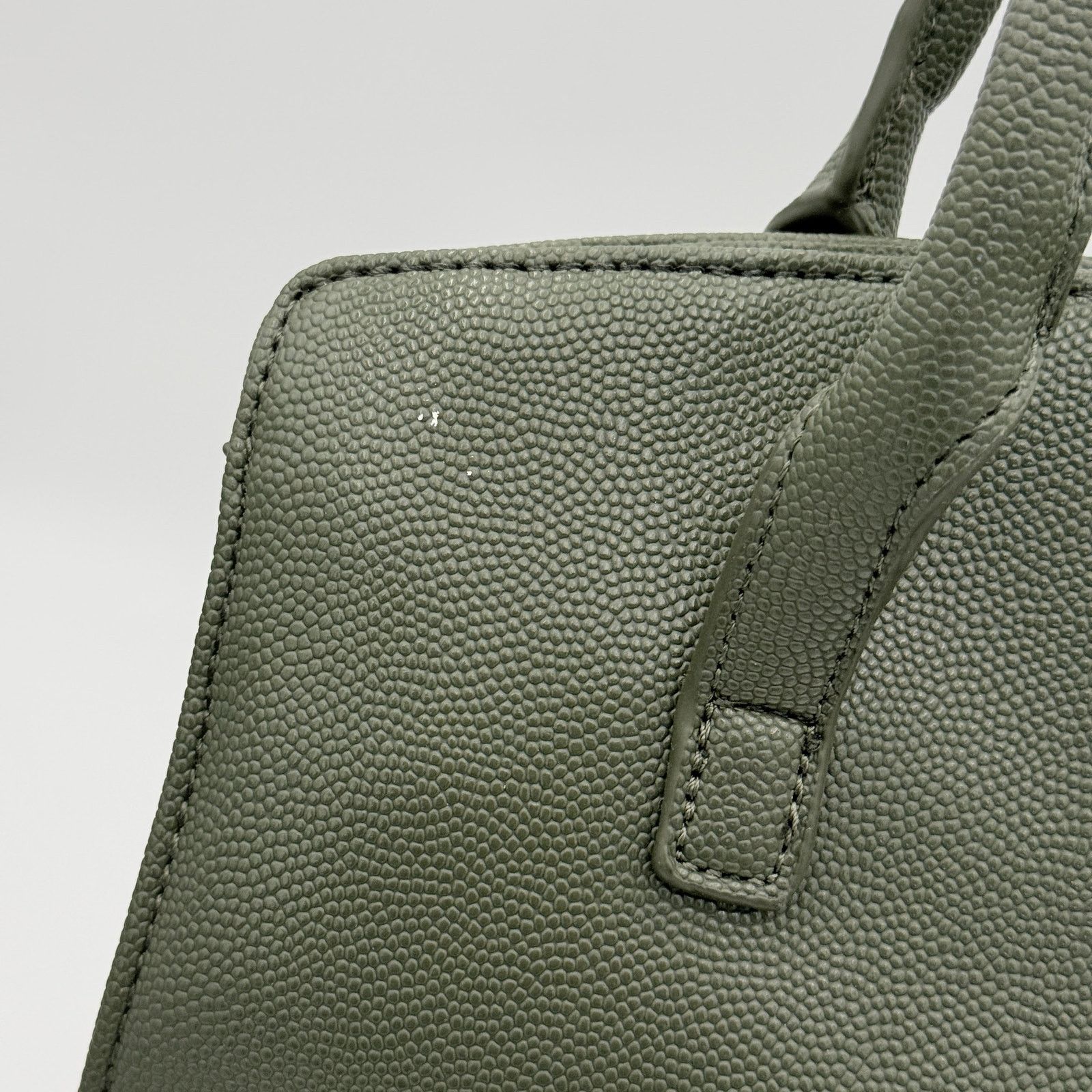Elie Tahari Tahari Green Textured Satchel Top Handle Bag Size ONE SIZE - 1 Thumbnail