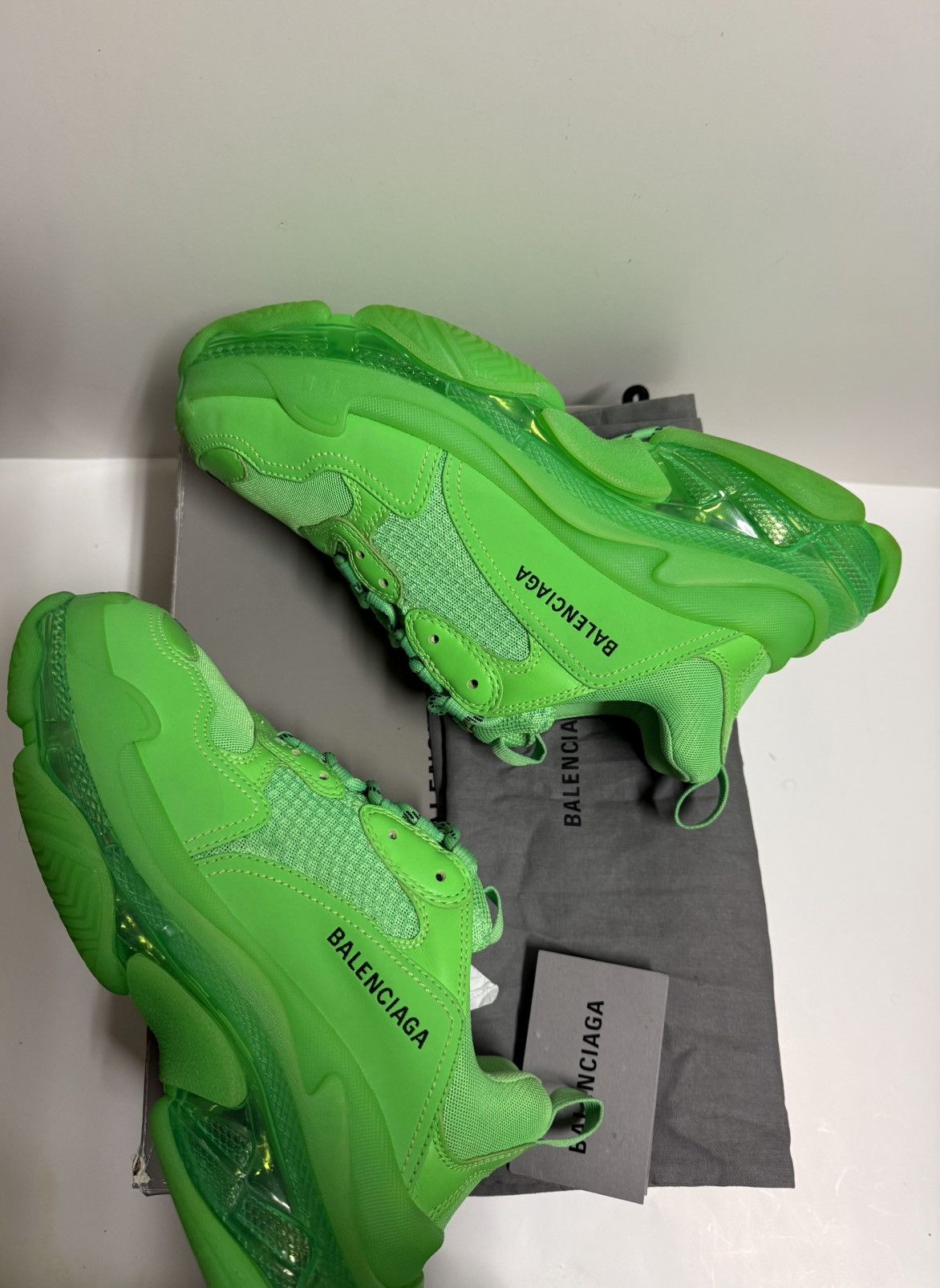 Balenciaga BALENCIAGA TRIPLE S GREEN NEON TRAINERS SZ 42 Size US 9 / EU 42 - 12 Thumbnail