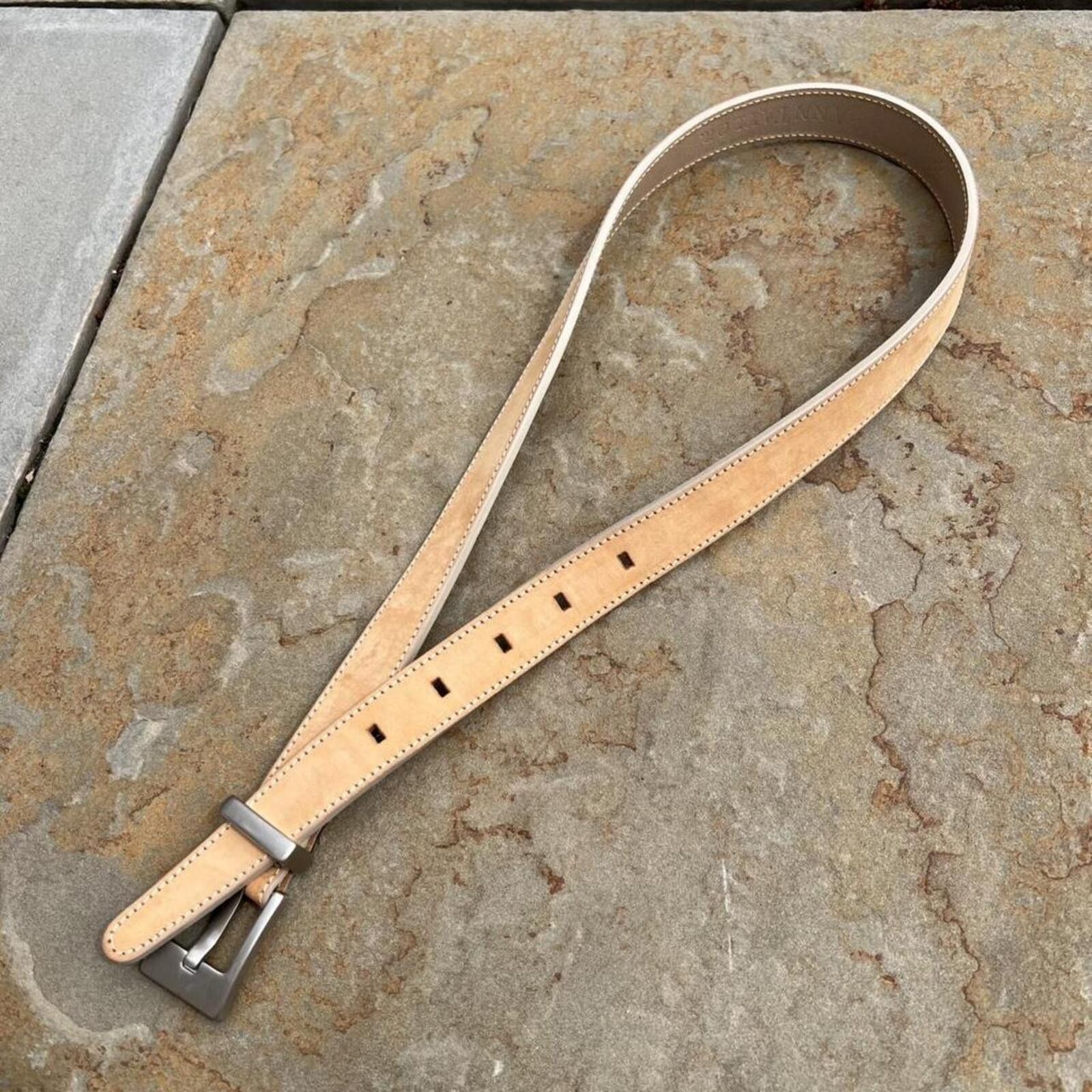 Ann Taylor Vintage 90s Italian Leather Tan/Pale Purple Stitch+Edge Belt Size ONE SIZE - 1 Thumbnail