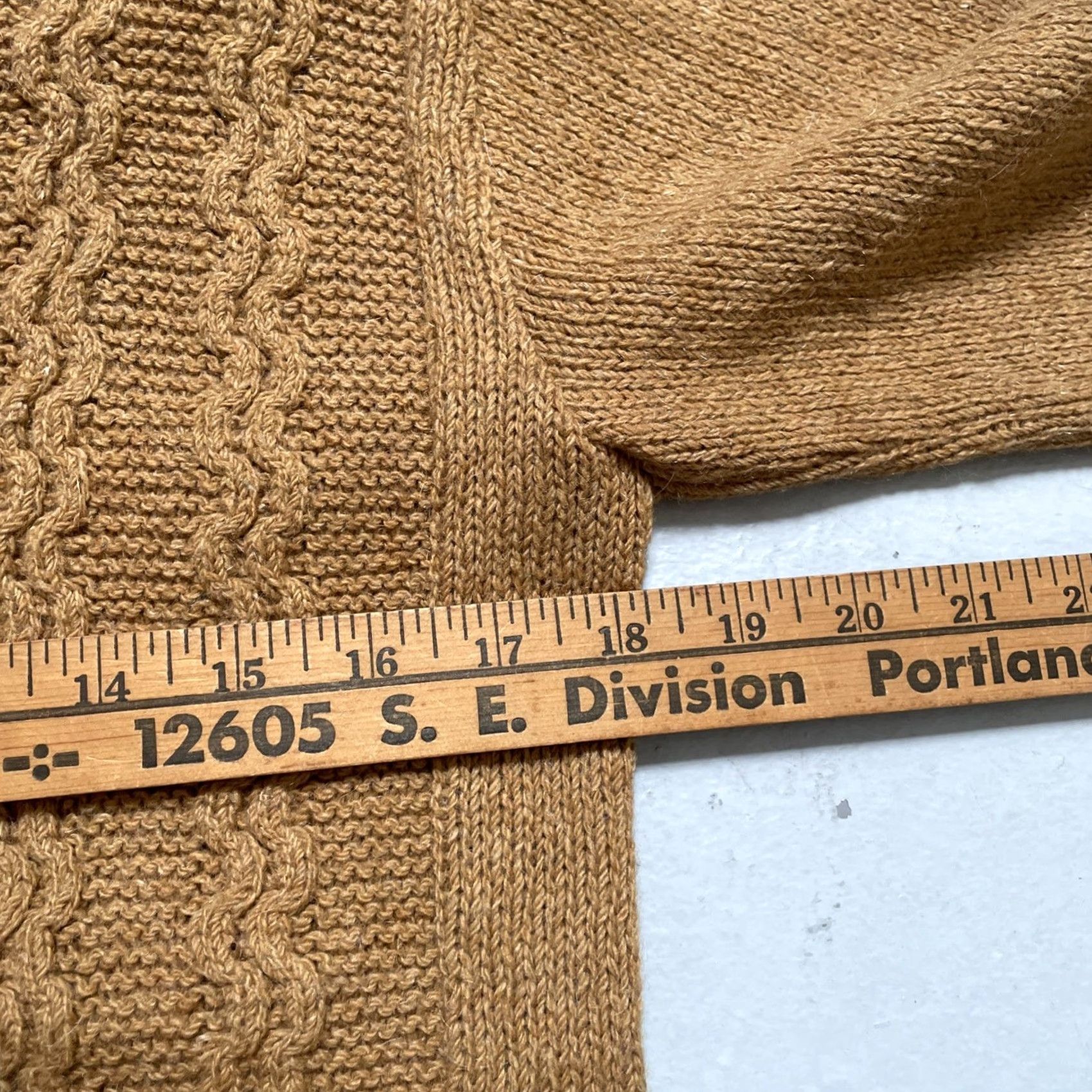 Vintage VINTAGE Heritage Sportwear Cardigan Unisex Adults Sweater S Brown Mohair Wool Polyester Knit 60s 70s Rockabilly USA Shaggy Grunge Classic Size US S / EU 44-46 / 1 - 5 Thumbnail
