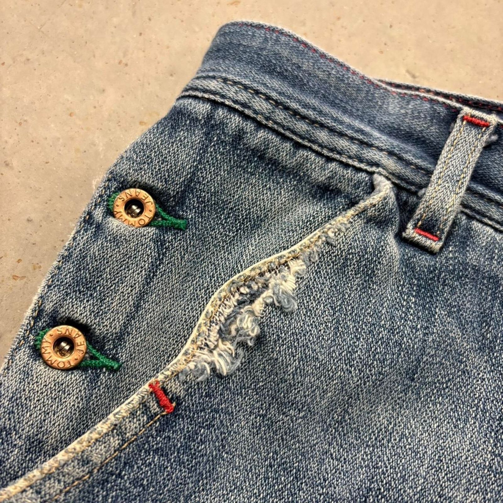 Tommy Hilfiger × Vintage Crazy Vintage 90s Tommy Hilfiger Carpenter Cropped Jeans Size US 33 - 8 Thumbnail