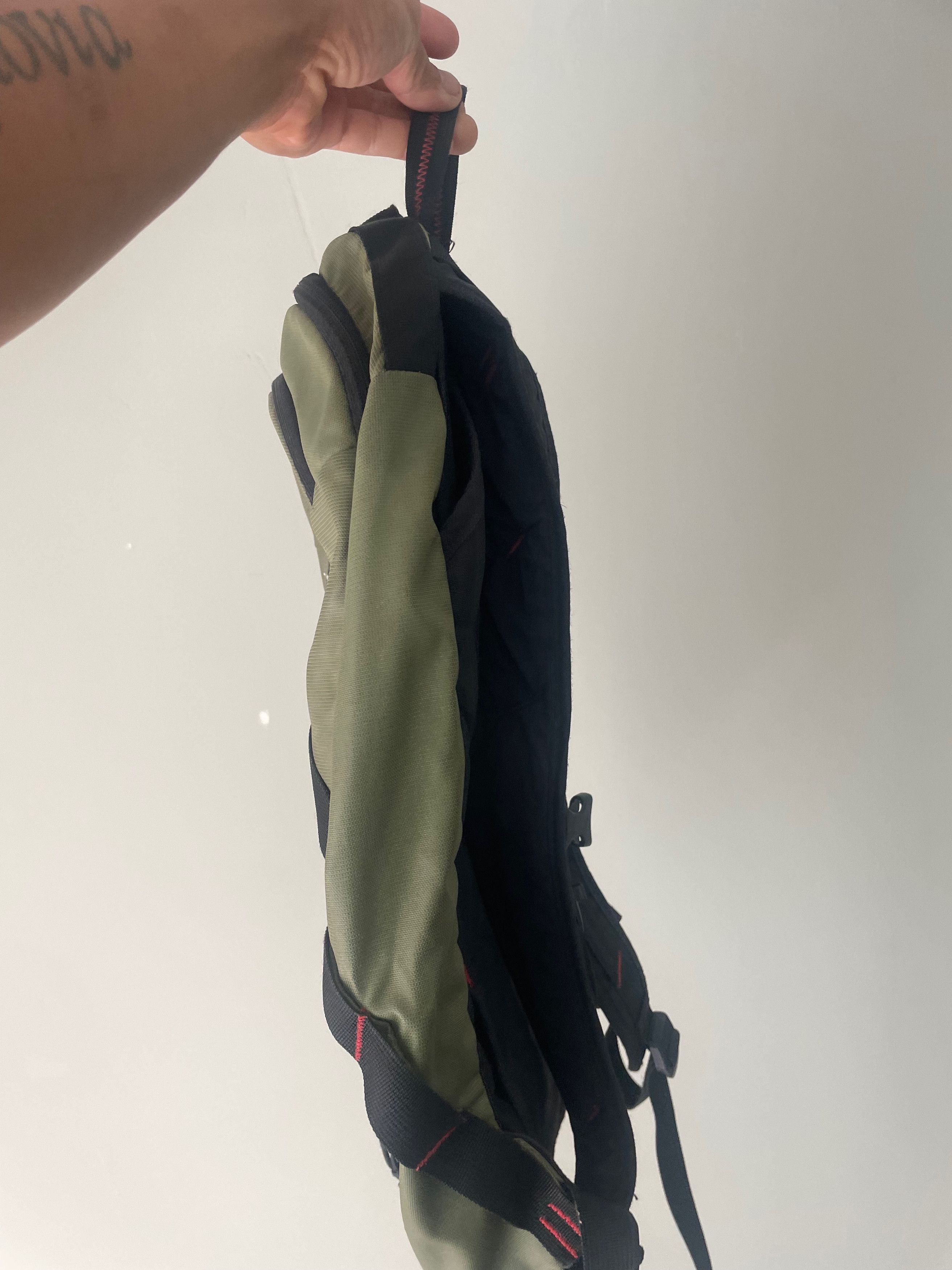 Supreme × The North Face Supreme The North Face Summit Series Outer Tape Seam Bag Size ONE SIZE - 4 Thumbnail
