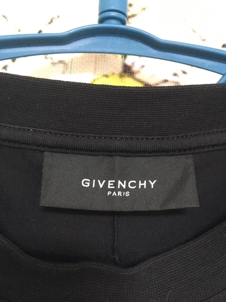 Givenchy Givenchy Classic short-sleeved T-shirt Size US M / EU 48-50 / 2 - 3 Thumbnail