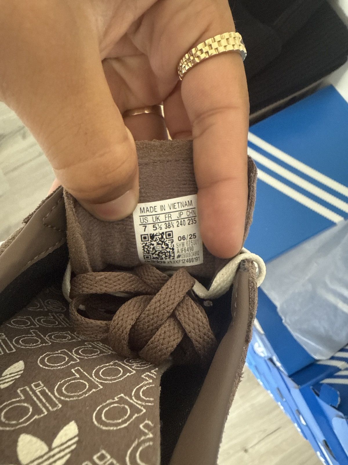 Adidas 🤎 Adidas Handball – Earth Strata Gum – Size EU 38 2/3 US7W Size US 7 / IT 37 - 8 Thumbnail