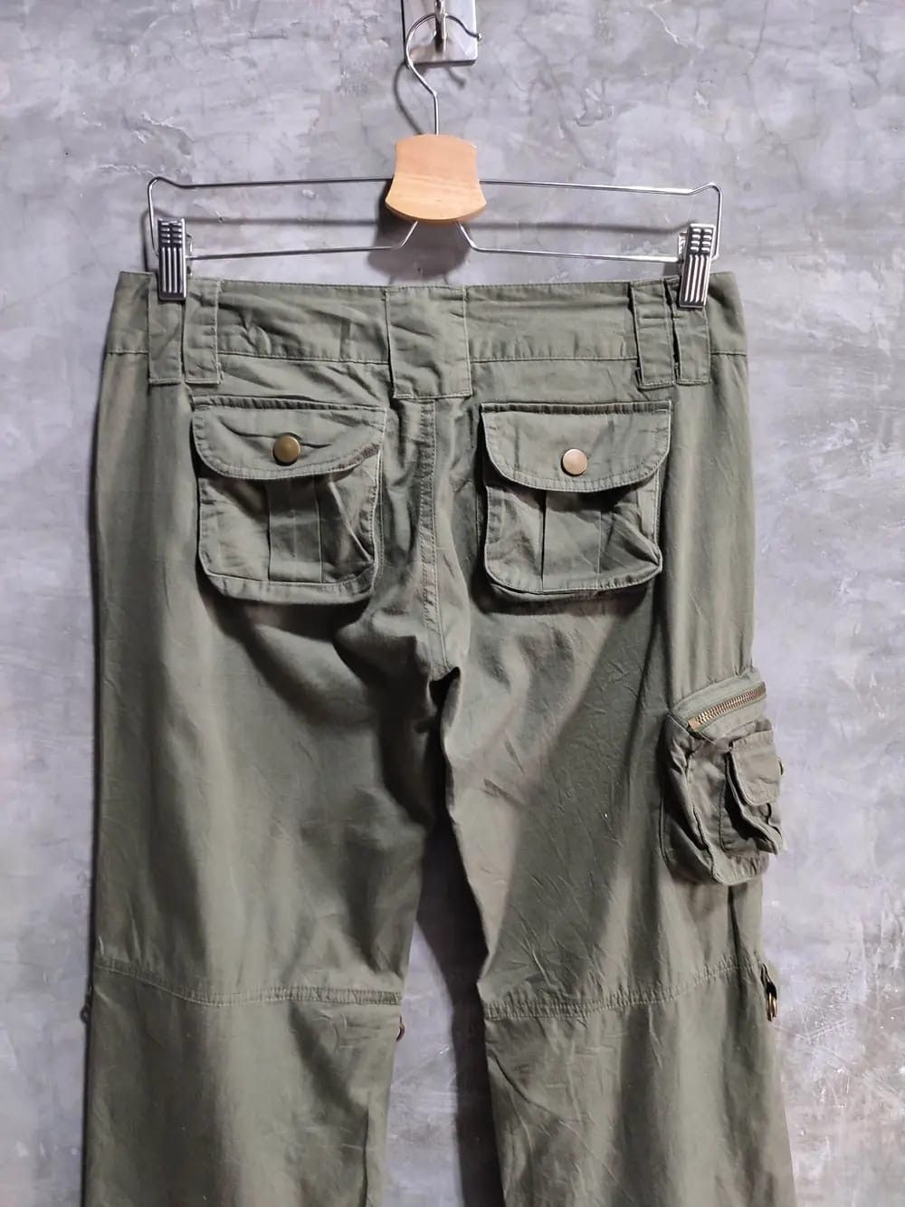 Japanese Brand Clubclubclub Japan Olive Cargo Multipocket Low rise Pants Size US 28 / EU 44 - 6 Thumbnail