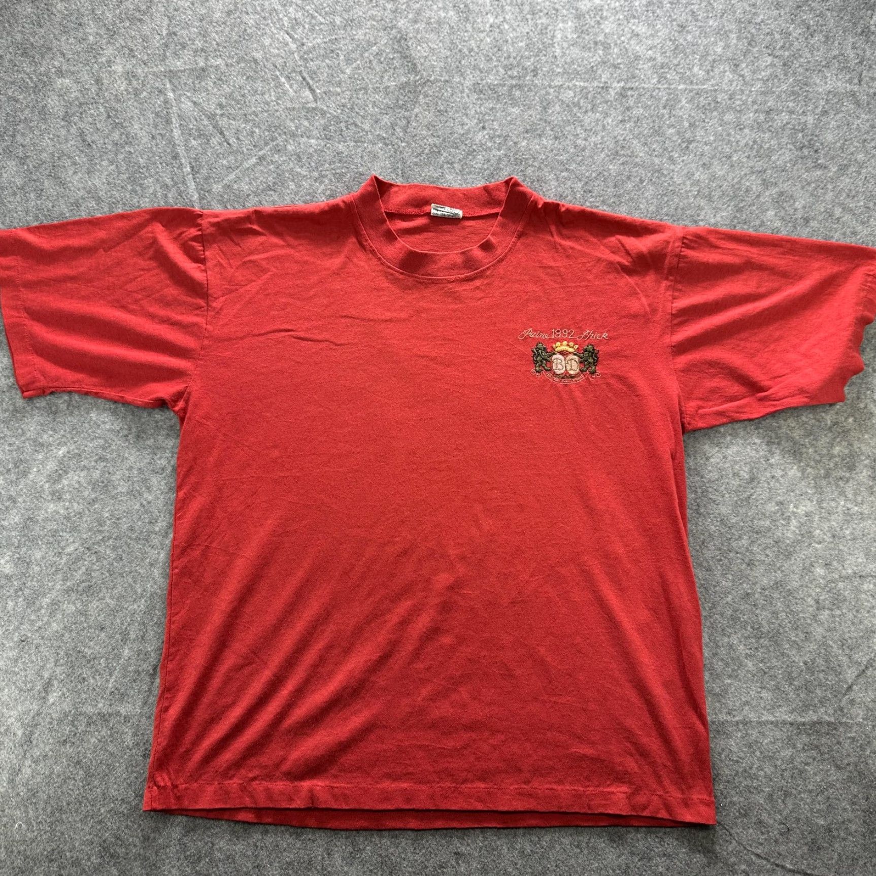 Vintage Jinji Shirt Mens Large Red Crest Embroidered 1992 Graphic Tee VTG Top Crew Neck Short Sleeve Size US L / EU 52-54 / 3 - 2 Thumbnail