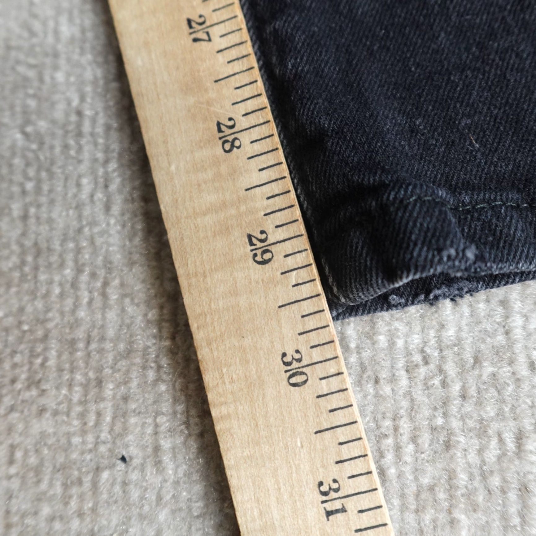 Madison Oliver Logan Womens Jeans 28 Black Madison Wide Leg Button Fly Denim Cotton Spandex 5-Pocket Womens Jeans Size 28" / US 6 / IT 42 - 3 Thumbnail