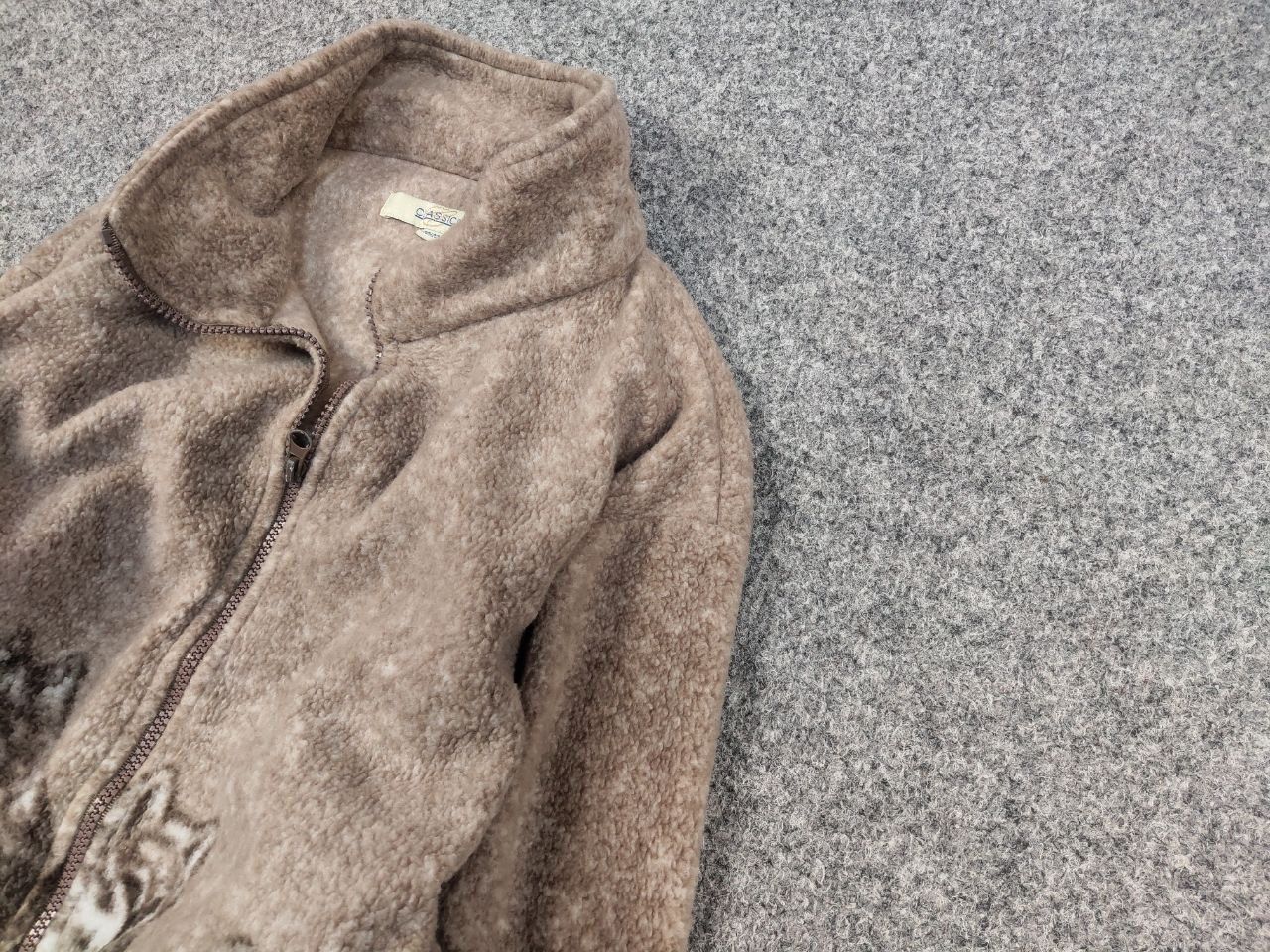 Japanese Brand Vintage 90's Fleece Zip Jacket Over Art Brown Wolf Hype Size US M / EU 48-50 / 2 - 4 Thumbnail
