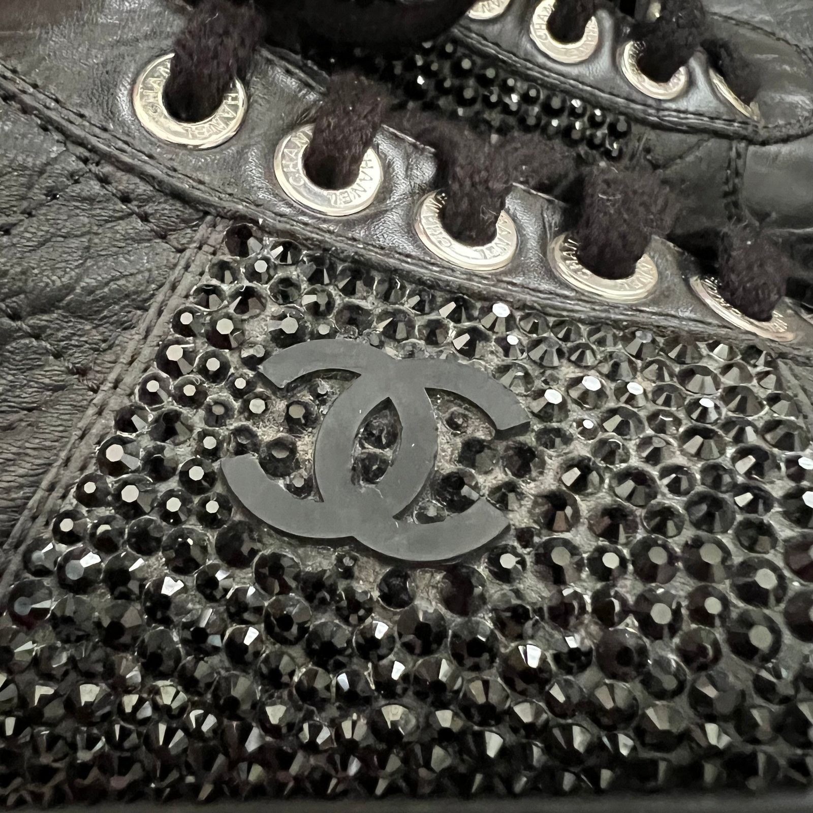 Chanel Chanel Black Quilted CC Logo Leather Sneakers, IT 39.5 Size US 9.5 / IT 39.5 - 12 Thumbnail