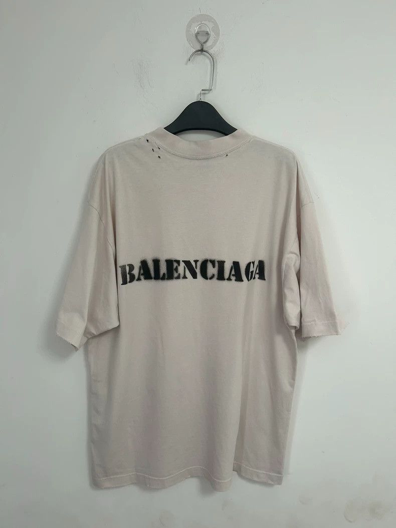 Balenciaga Balenciaga Crewneck Wear Effect Pullover Straight Short Sl Size US XS / EU 42 / 0 - 2 Thumbnail