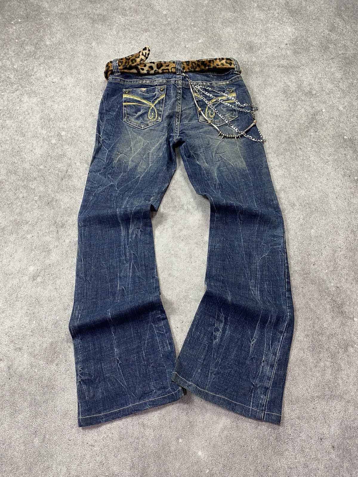 If Six Was Nine × Japanese Brand × Le Grande Bleu (L.G.B.) 2000s Ssail Flared Wash Jean Size US 30 / EU 46 - 2 Thumbnail
