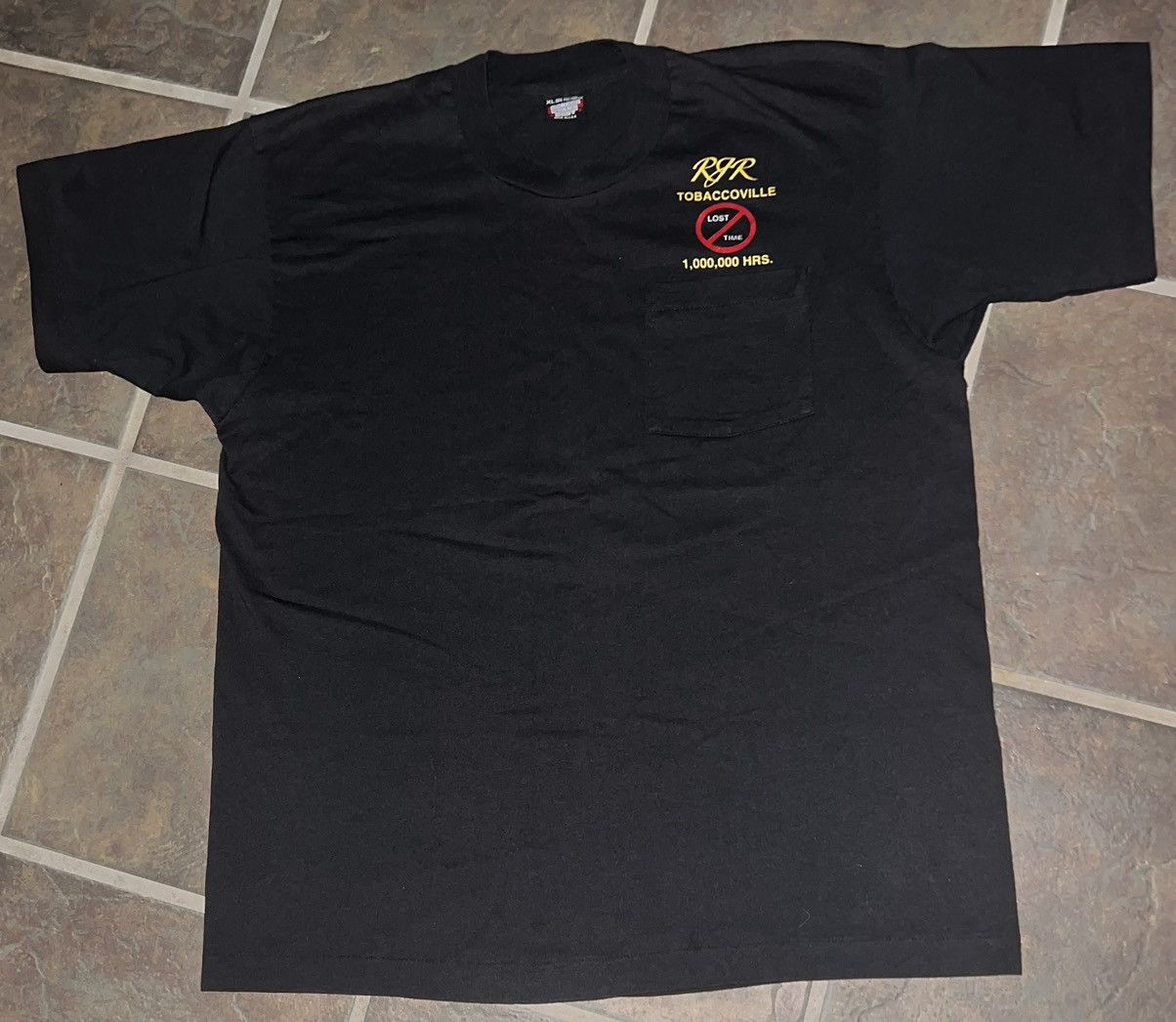 Vintage Vintage Tobaccoville RJR T-shirt Size US XL / EU 56 / 4 - 1 Thumbnail