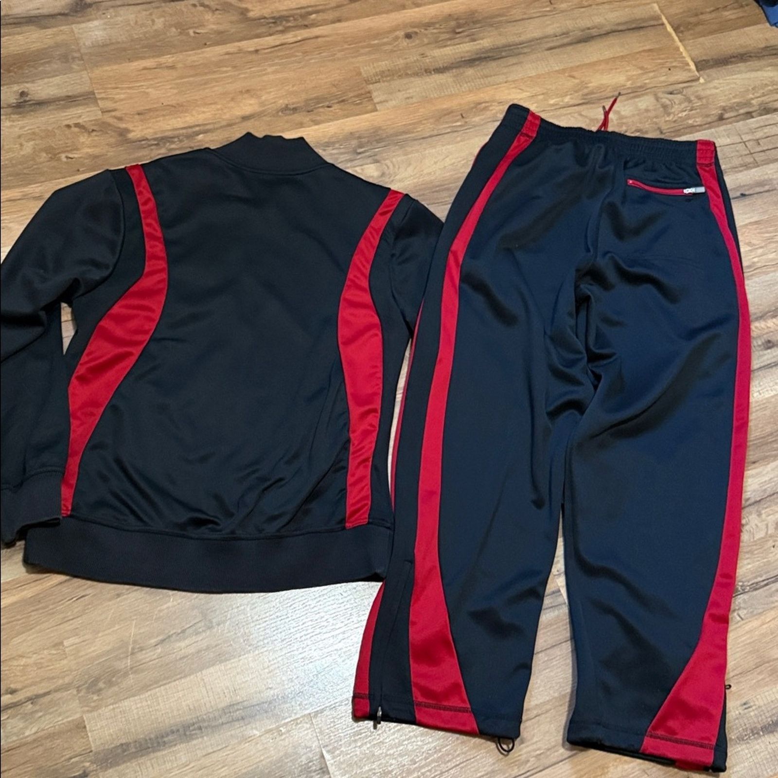 Jordan Brand Y2K Air Jordan Flight Zip Up Bred Matching Set Sweatsuit Size US M / EU 48-50 / 2 - 16 Thumbnail