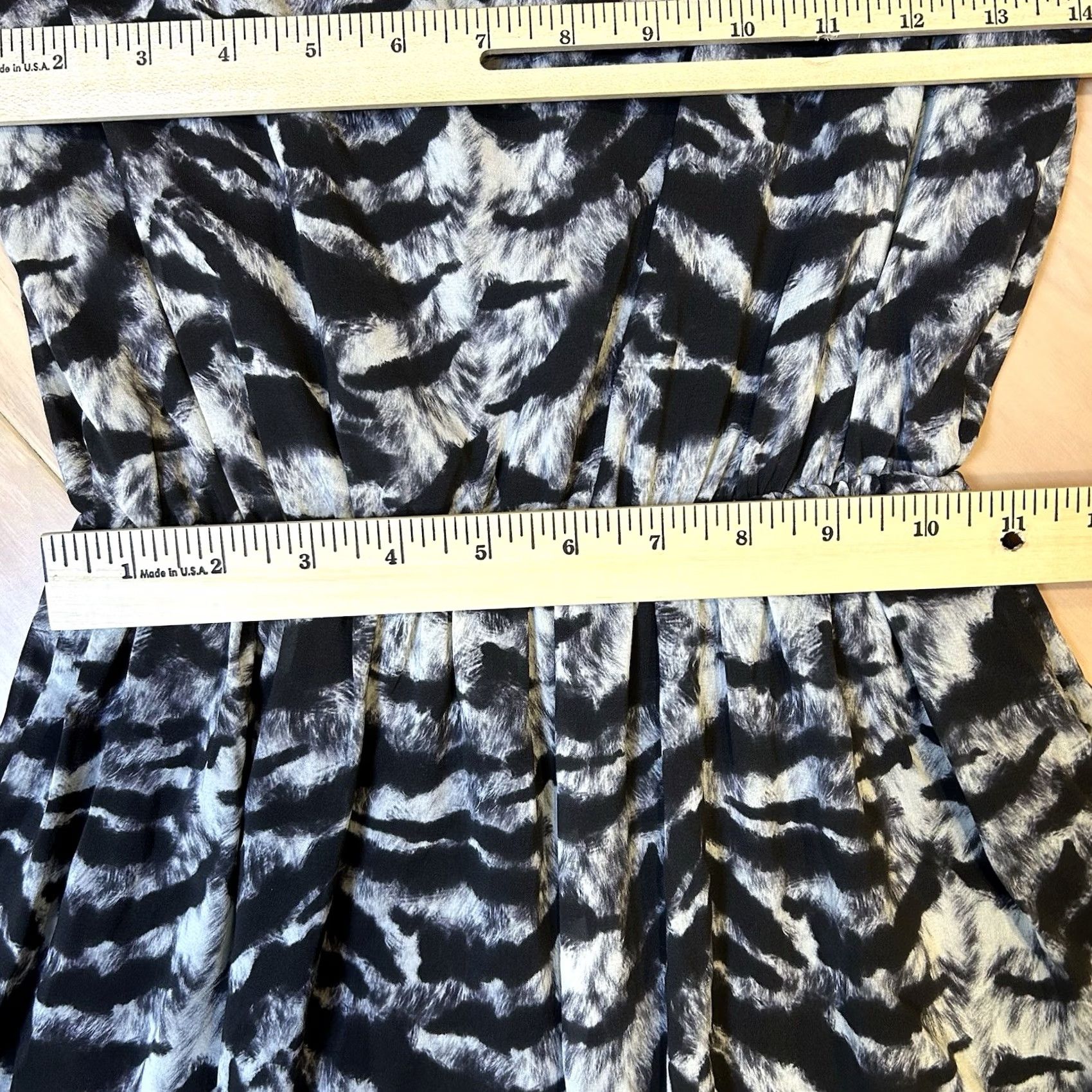 Alice + Olivia VINTAGE? No. Alice + Olivia Animal Print Silk Mini Dress Long Sleeve XS Women’s Size XS / US 0-2 / IT 36-38 - 5 Thumbnail
